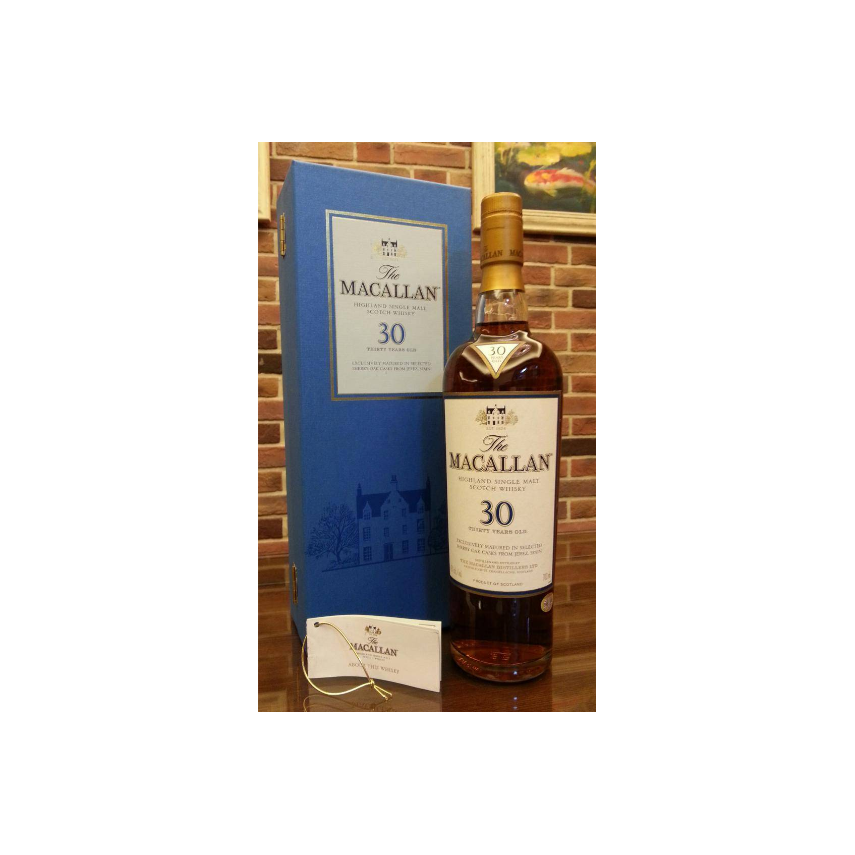 The Macallan 30 Years Single Malt Whisky 2