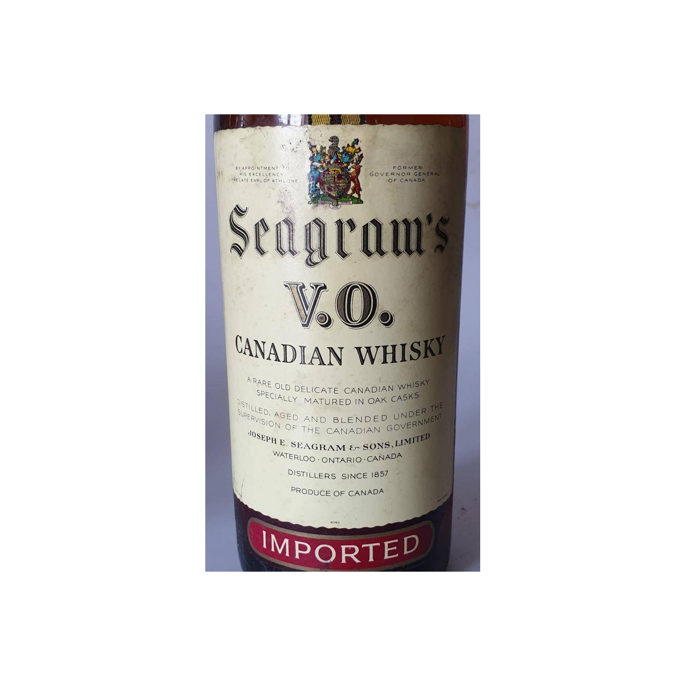 Seagram's V.O. Canadian Whisky 3