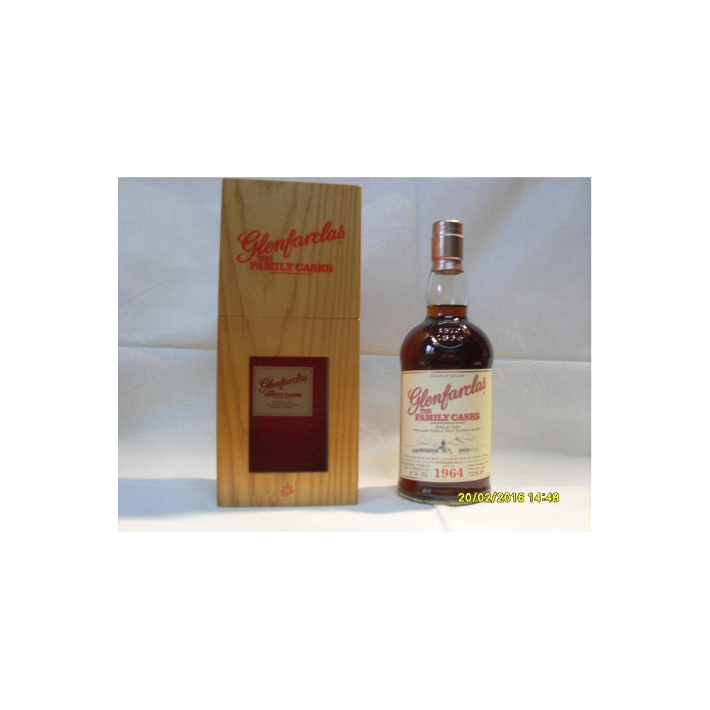 Glenfarclas 1964 49 Years Single Malt Whisky 2