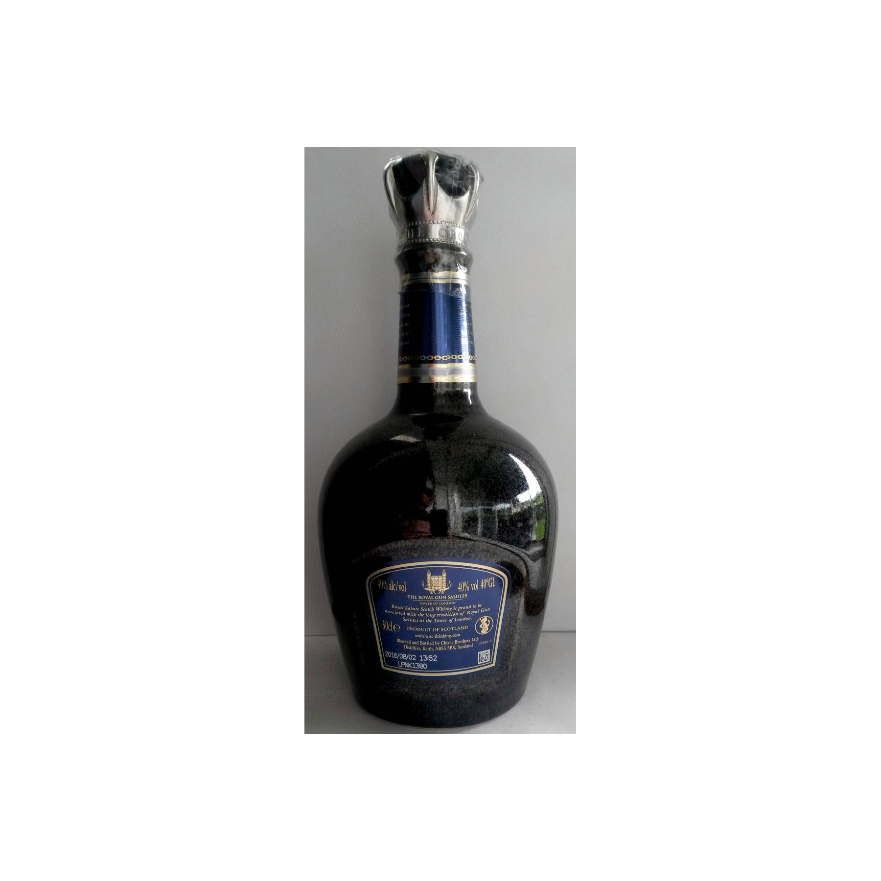 Chivas Regal 32 Years Blended Whisky 2