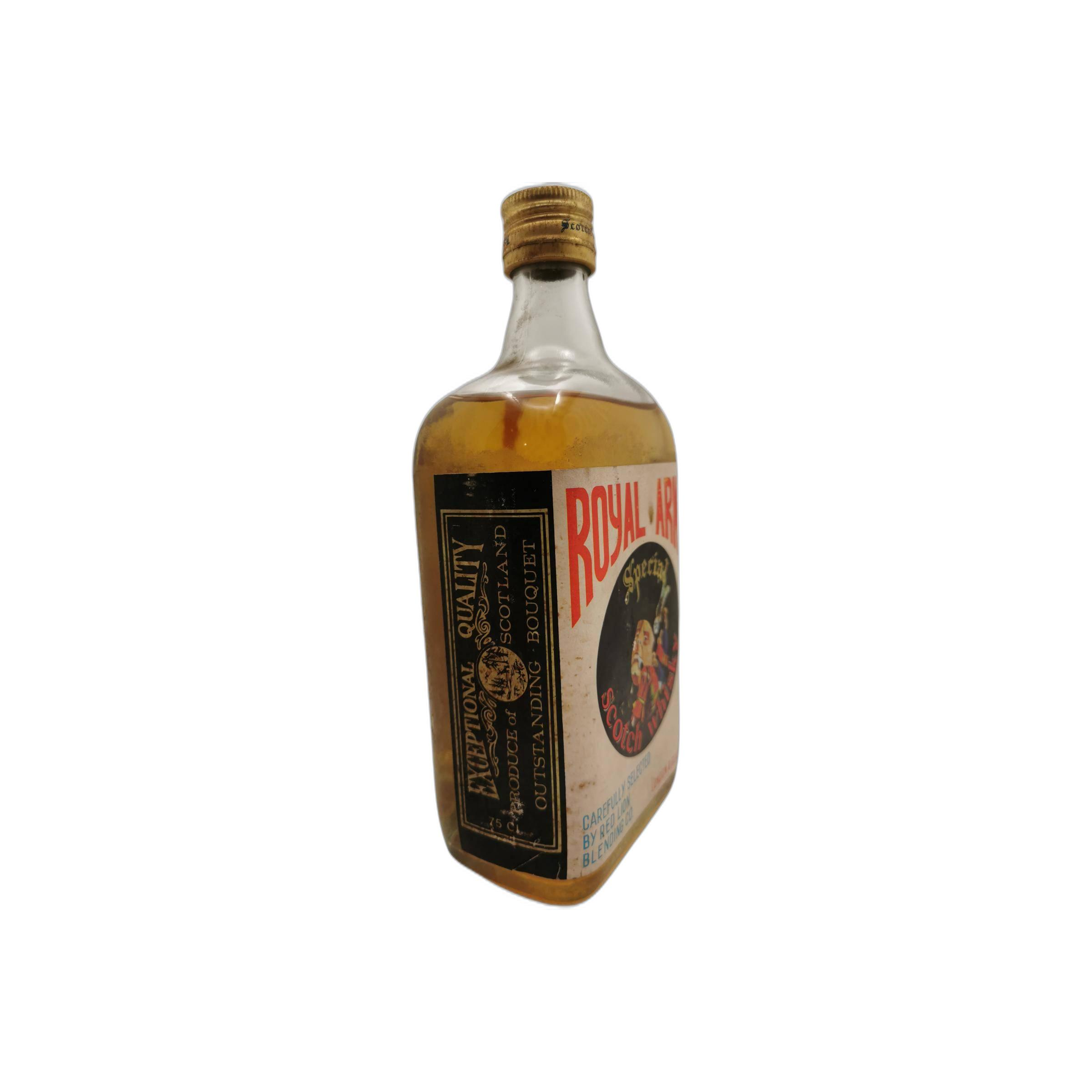 Royal Army Special Scotch Whisky 2