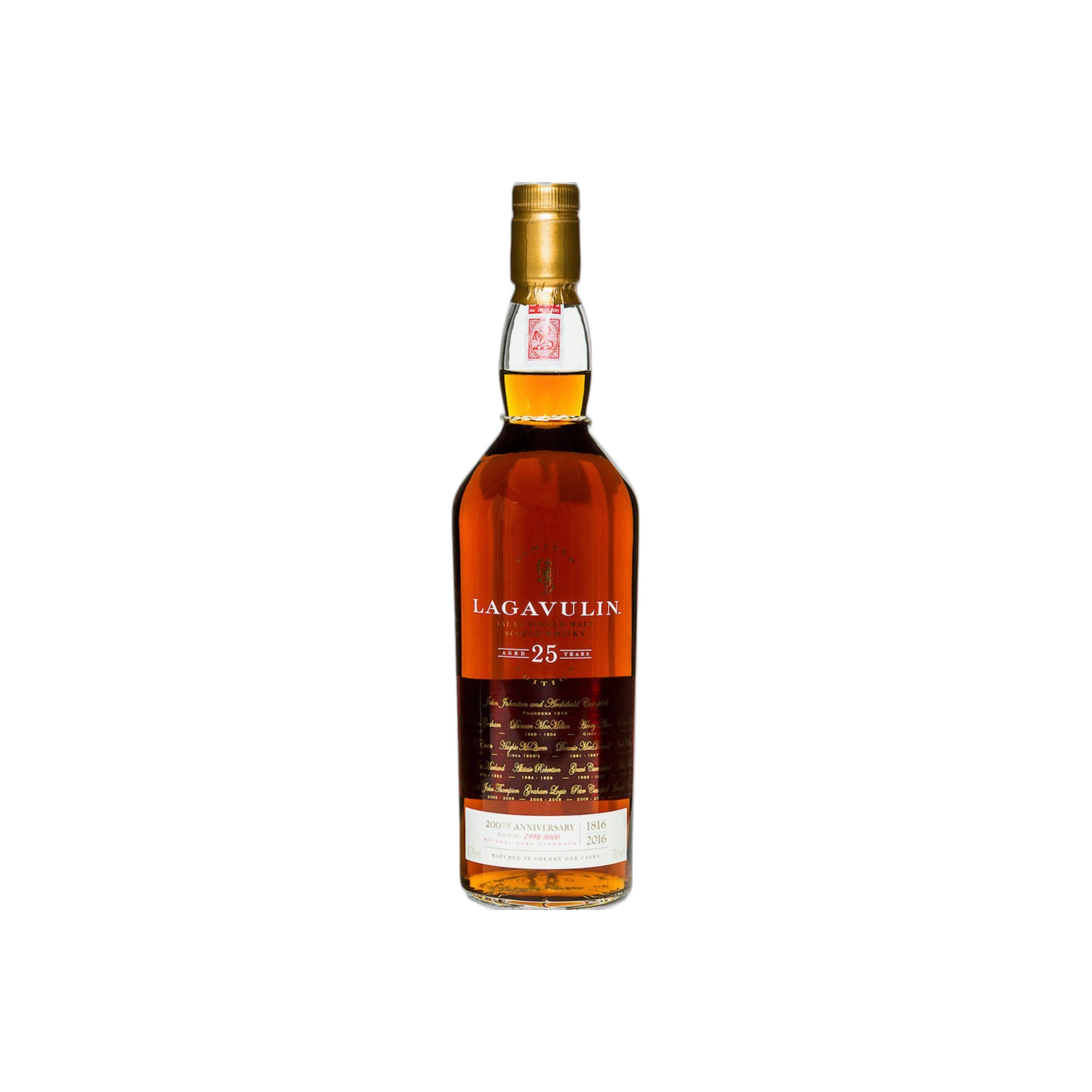 Lagavulin 25 Years Single Malt Whisky