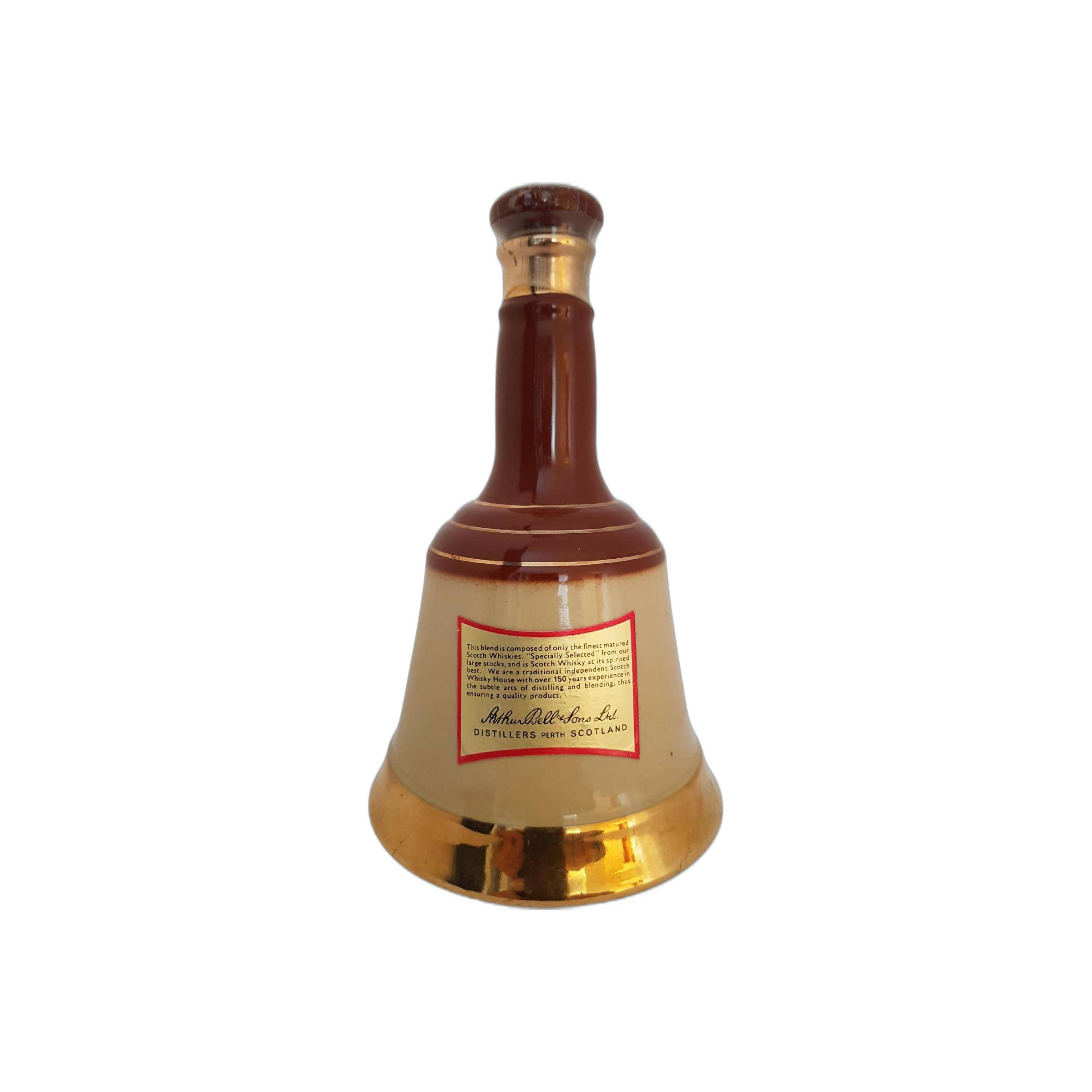 Bell's Blended Scotch Whisky 2
