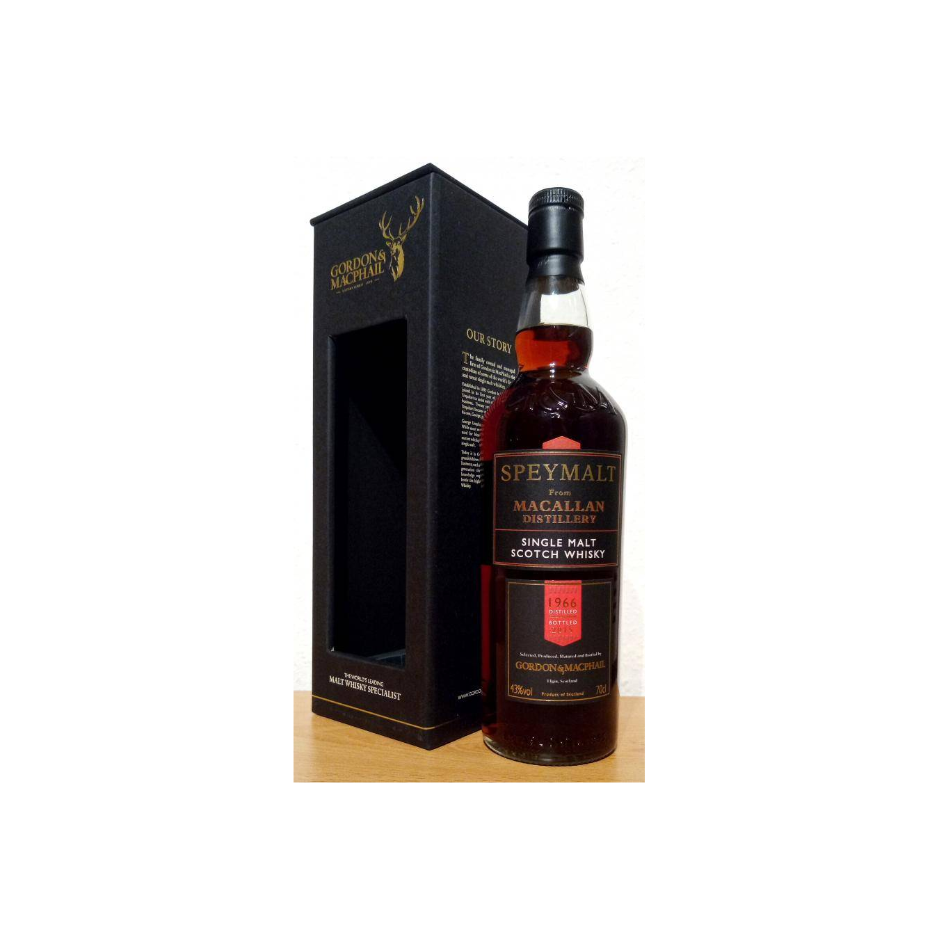 The Macallan 1966 49 Years Single Malt Whisky 3