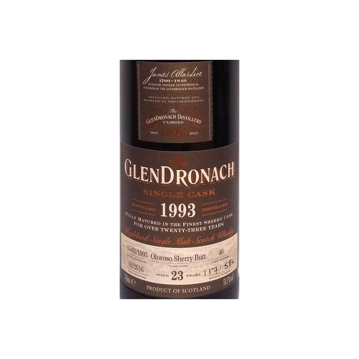 GlenDronach 1993 23 Years Single Malt Whisky 3