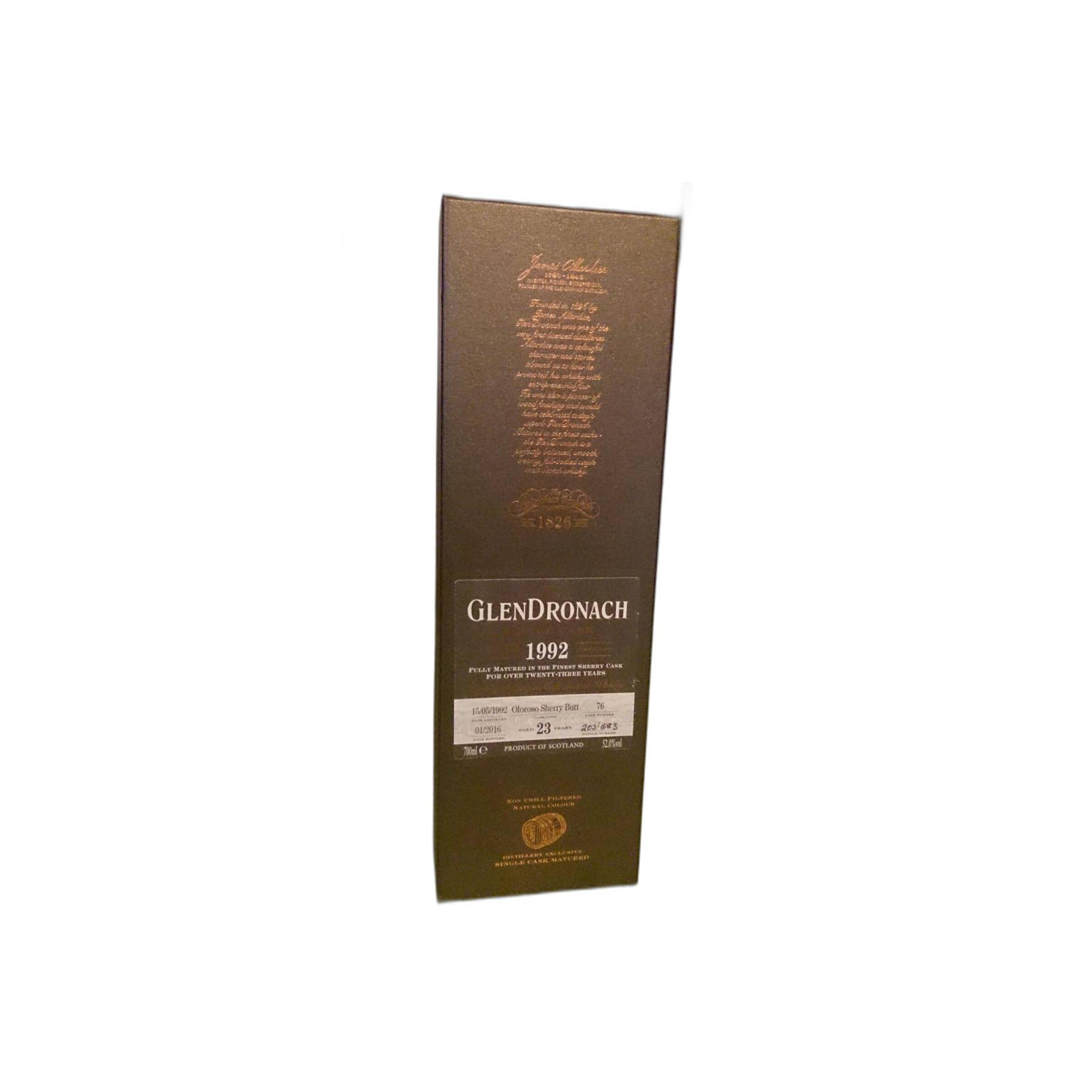 GlenDronach 1992 23 Years Single Malt Whisky 2