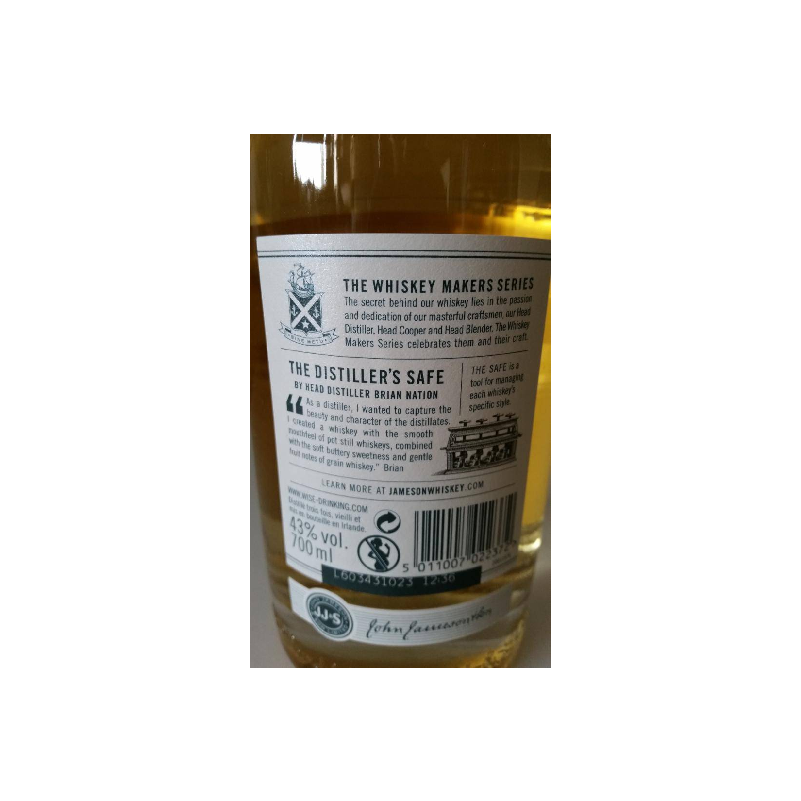 Jameson Blended Whisky 3