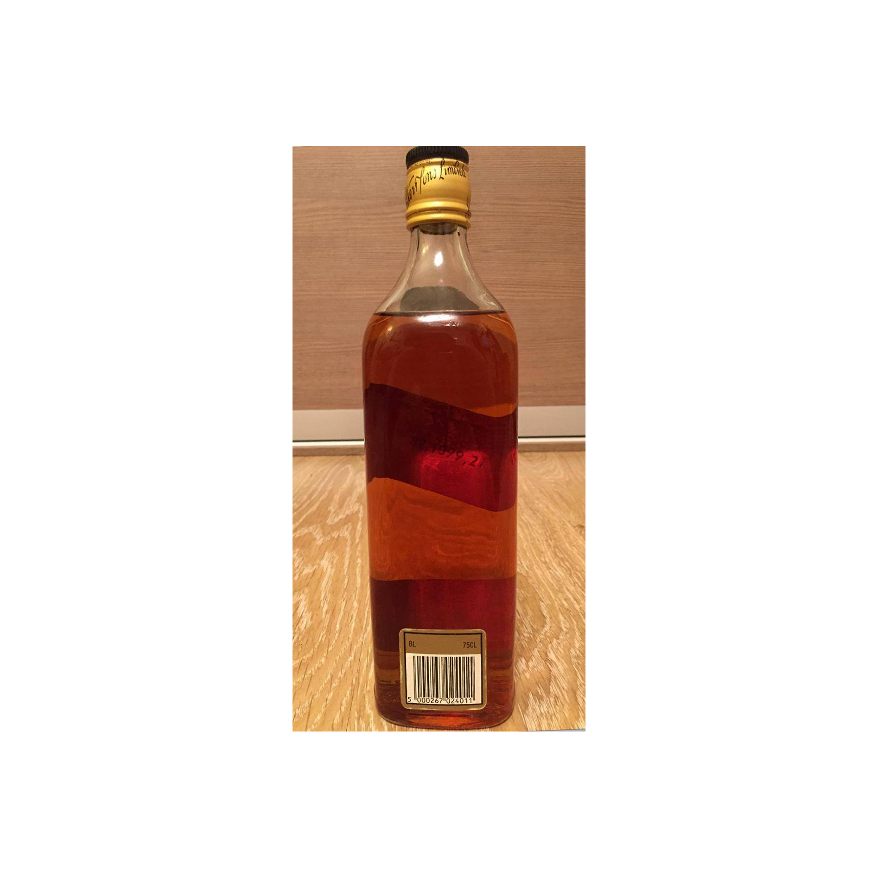 Johnnie Walker Blended Whisky 2