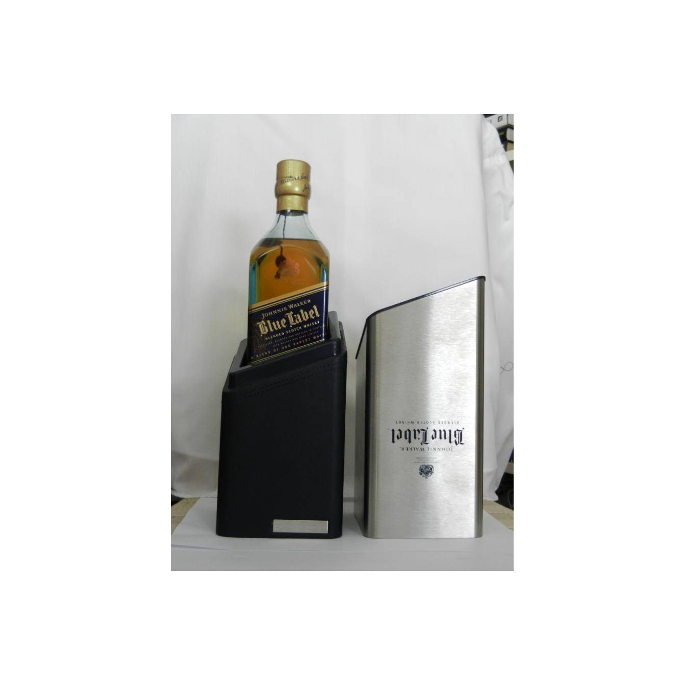 Johnnie Walker Blended Whisky 2