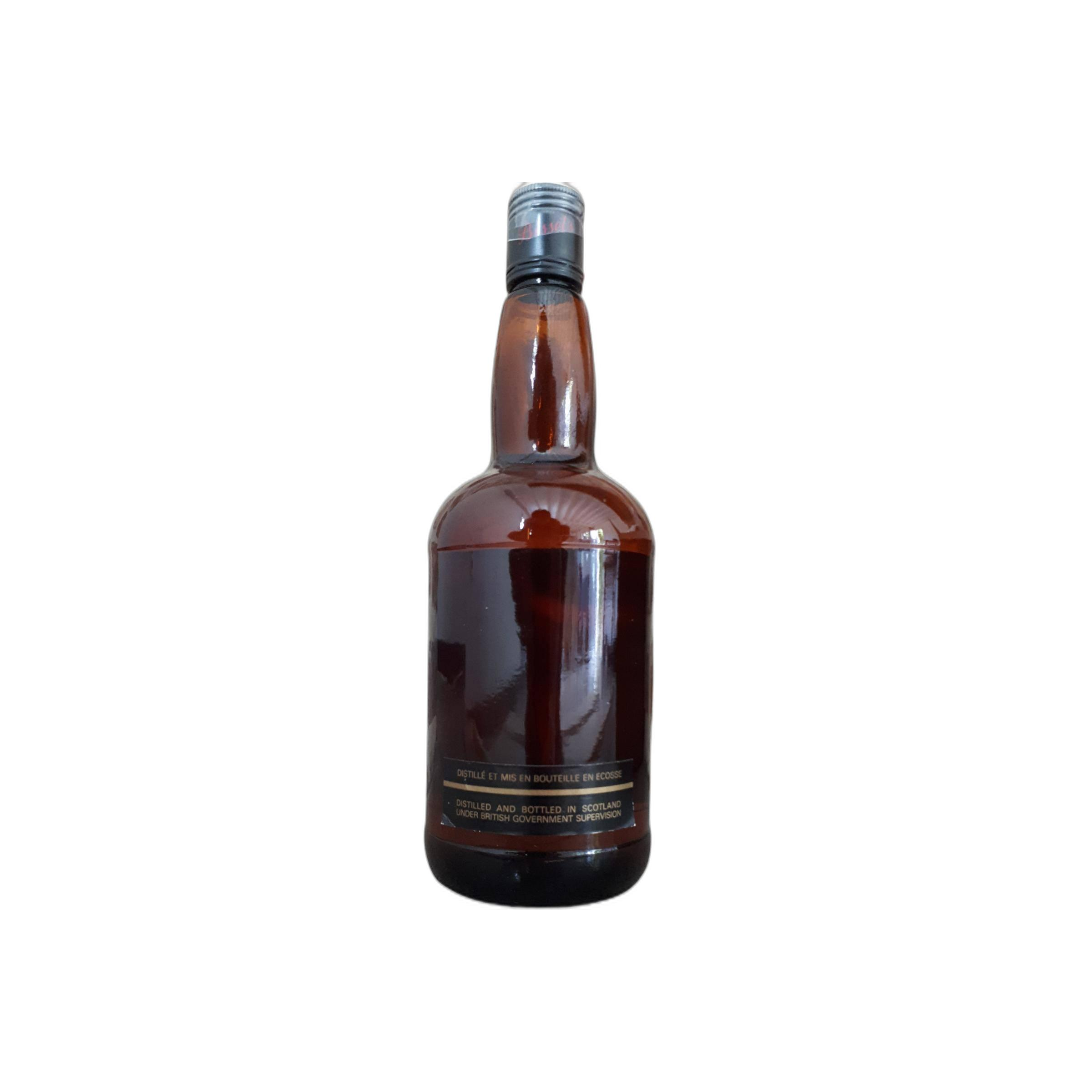 Bisset's Finest Old  Scotch Whisky 2