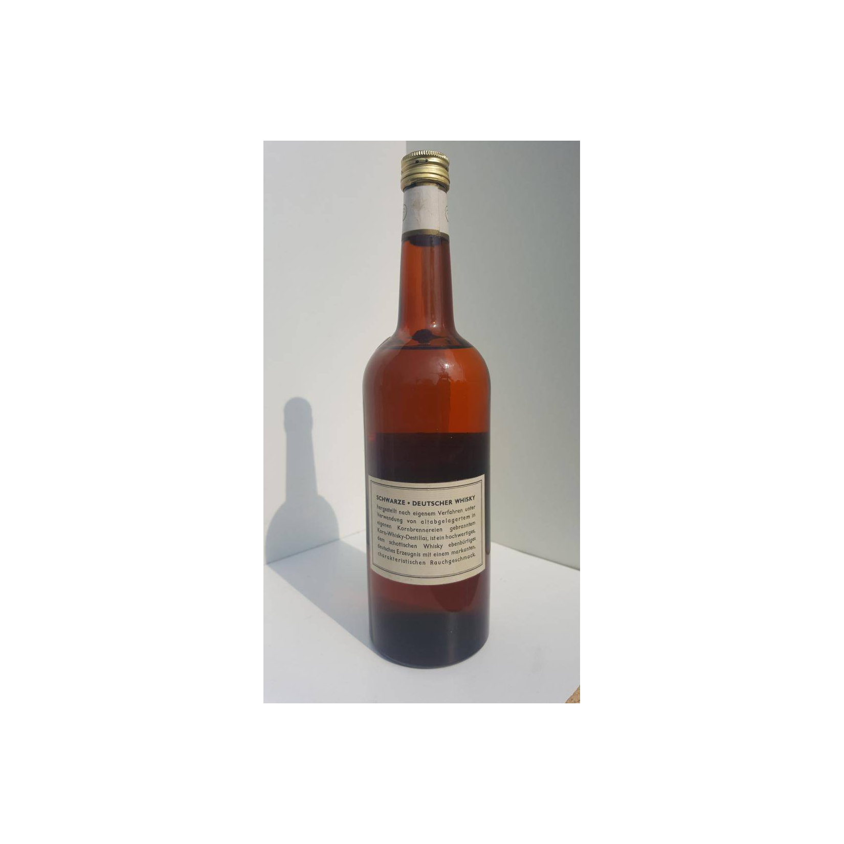 Schwarze Altabgelagerter Deutscher Whisky 2
