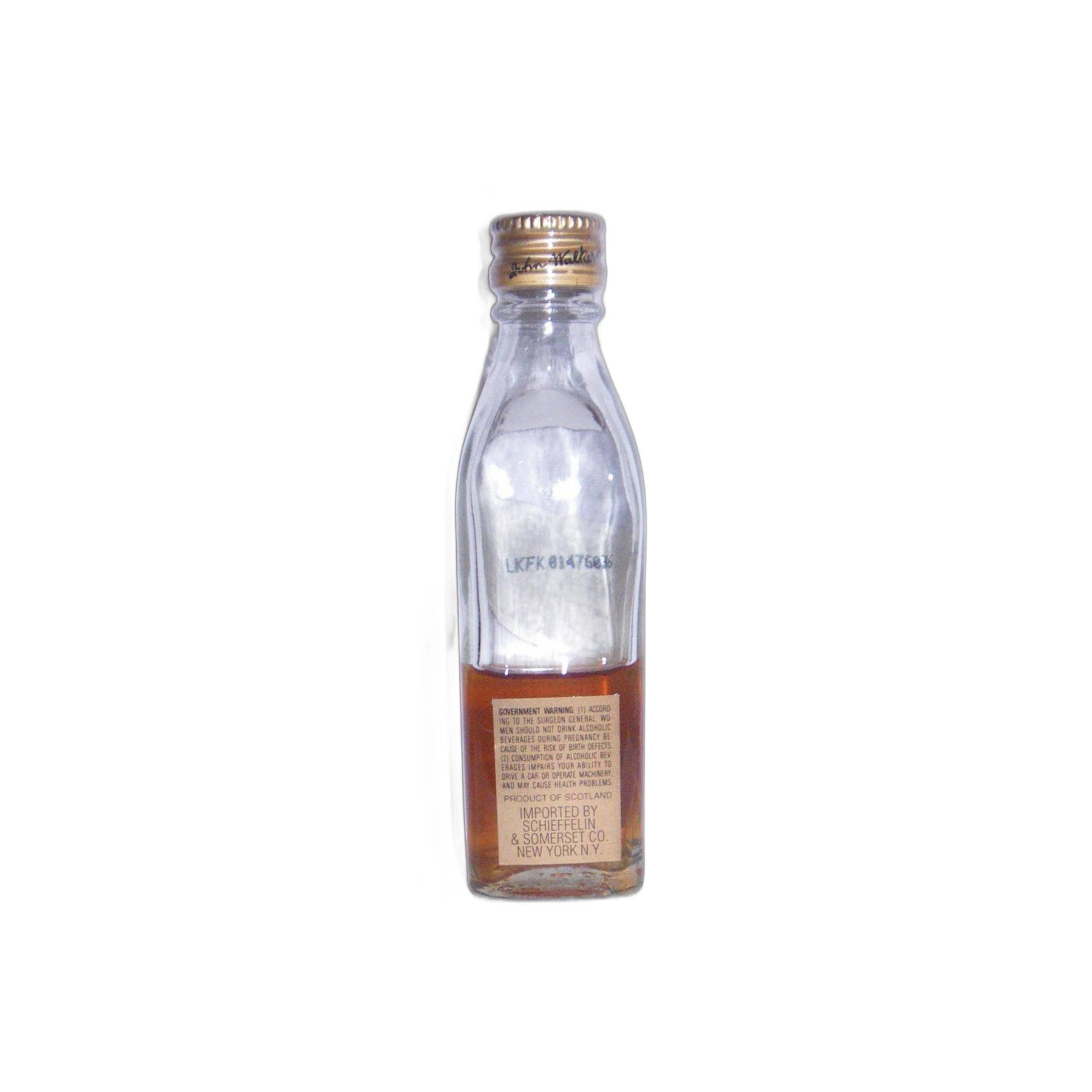 Johnnie Walker Blended Scotch Whisky 18 Years Blended Whisky 3