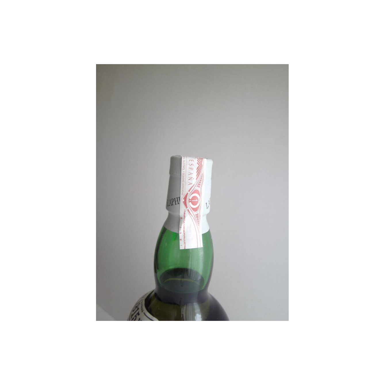 Laphroaig 10 Years Single Malt Whisky 2