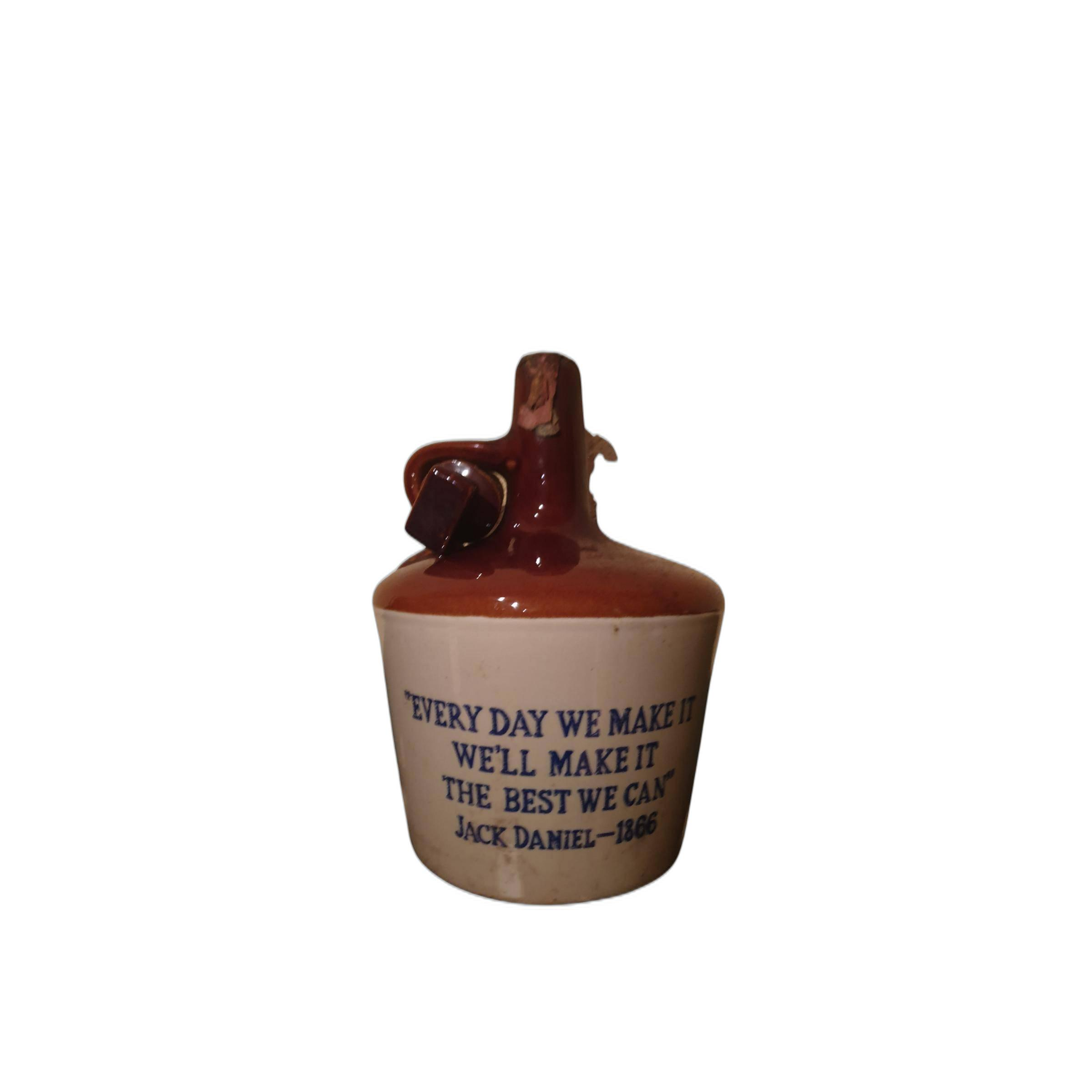 Jack Daniel's Tennessee Whisky  2