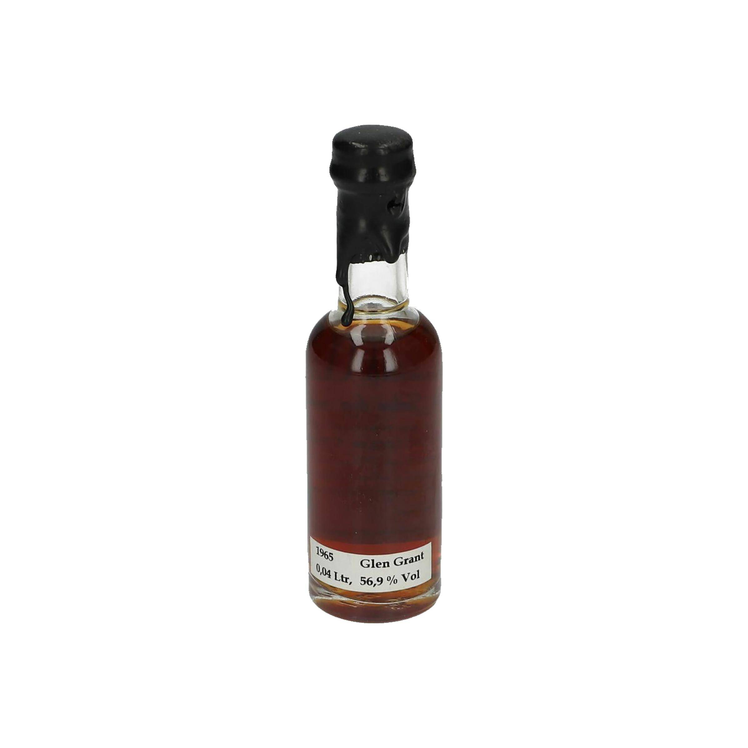 Glen Grant 1965 33 Years Single Malt Whisky 3