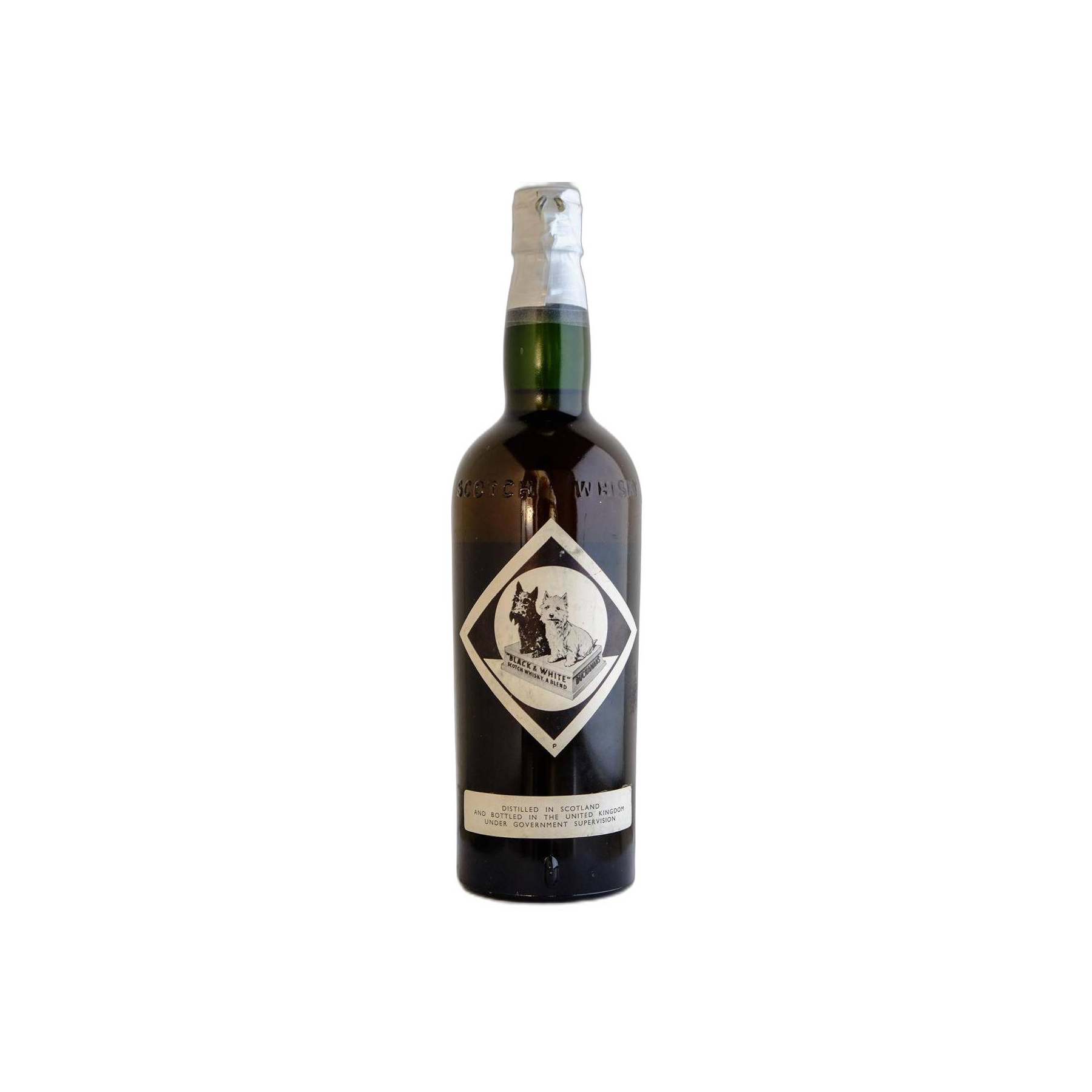 Black & White Blended Whisky 2