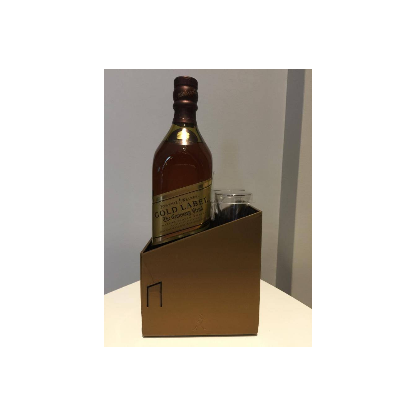 Johnnie Walker 18 Years Blended Whisky 3