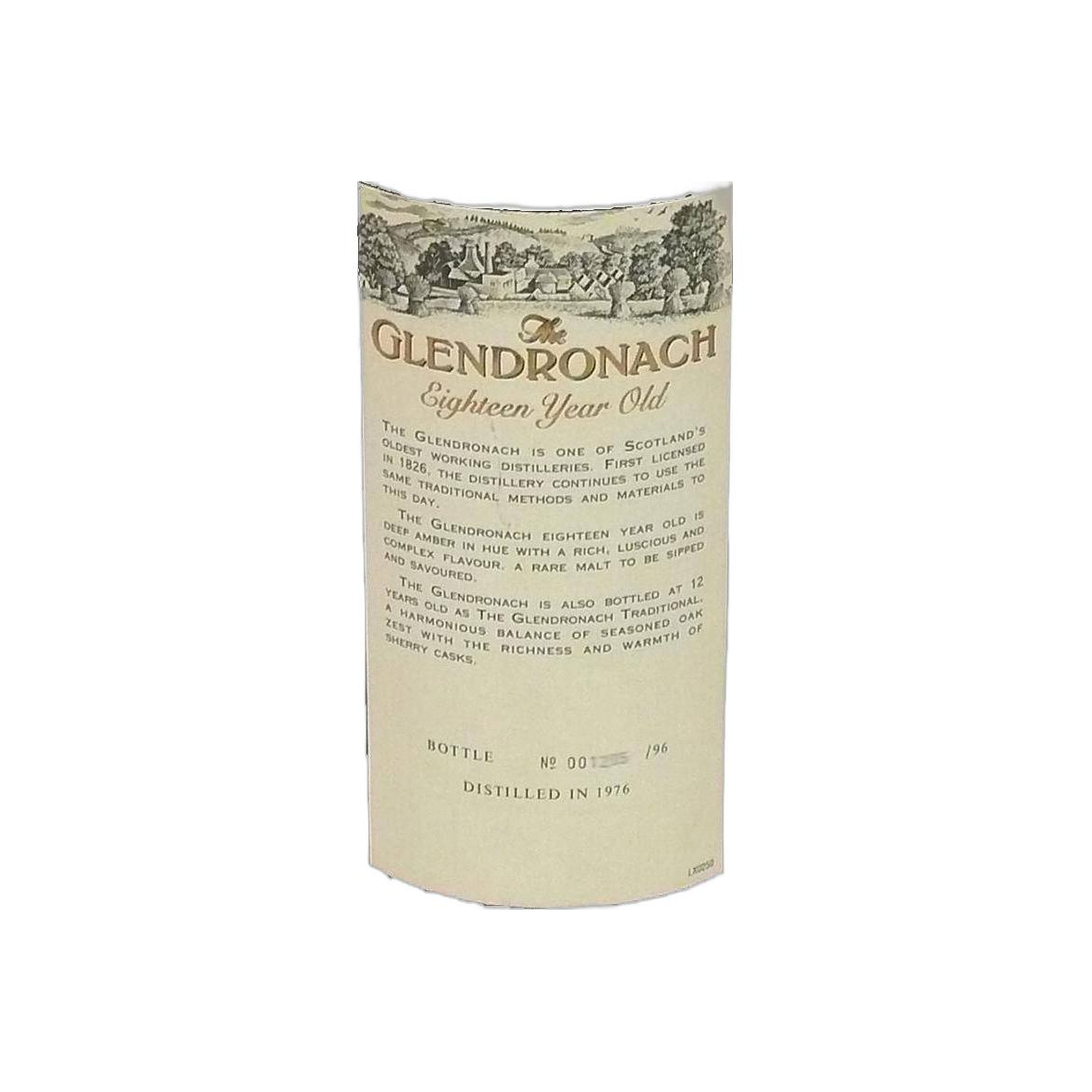 GlenDronach 1976 18 Years Single Malt Whisky 2