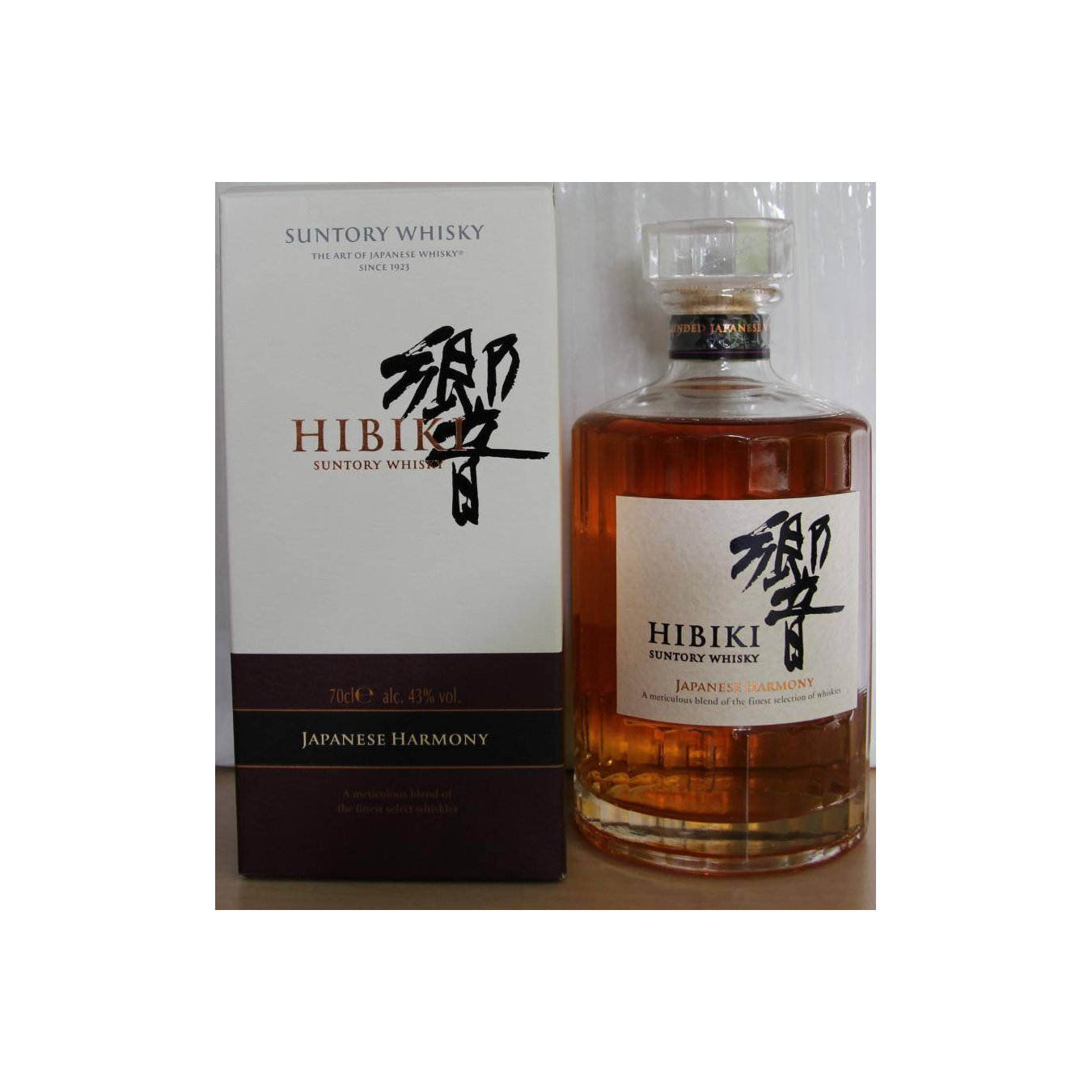 Hibiki Blended Whisky 2