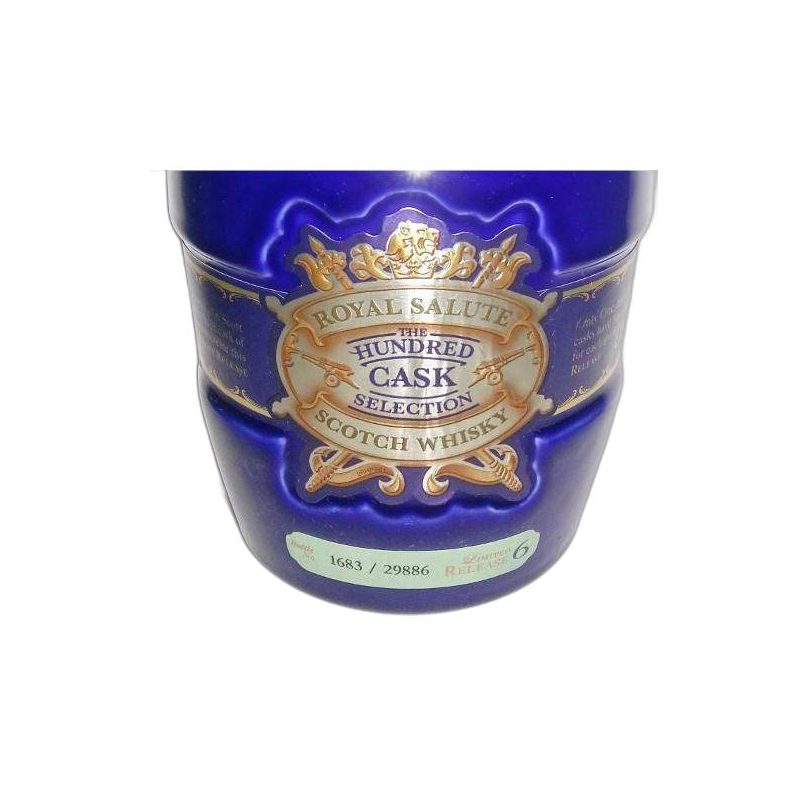 Chivas Regal Blended Whisky 2