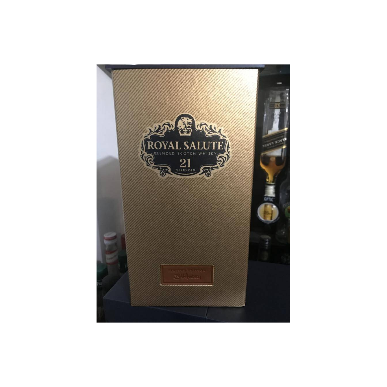 Chivas Regal 21 Years Blended Whisky