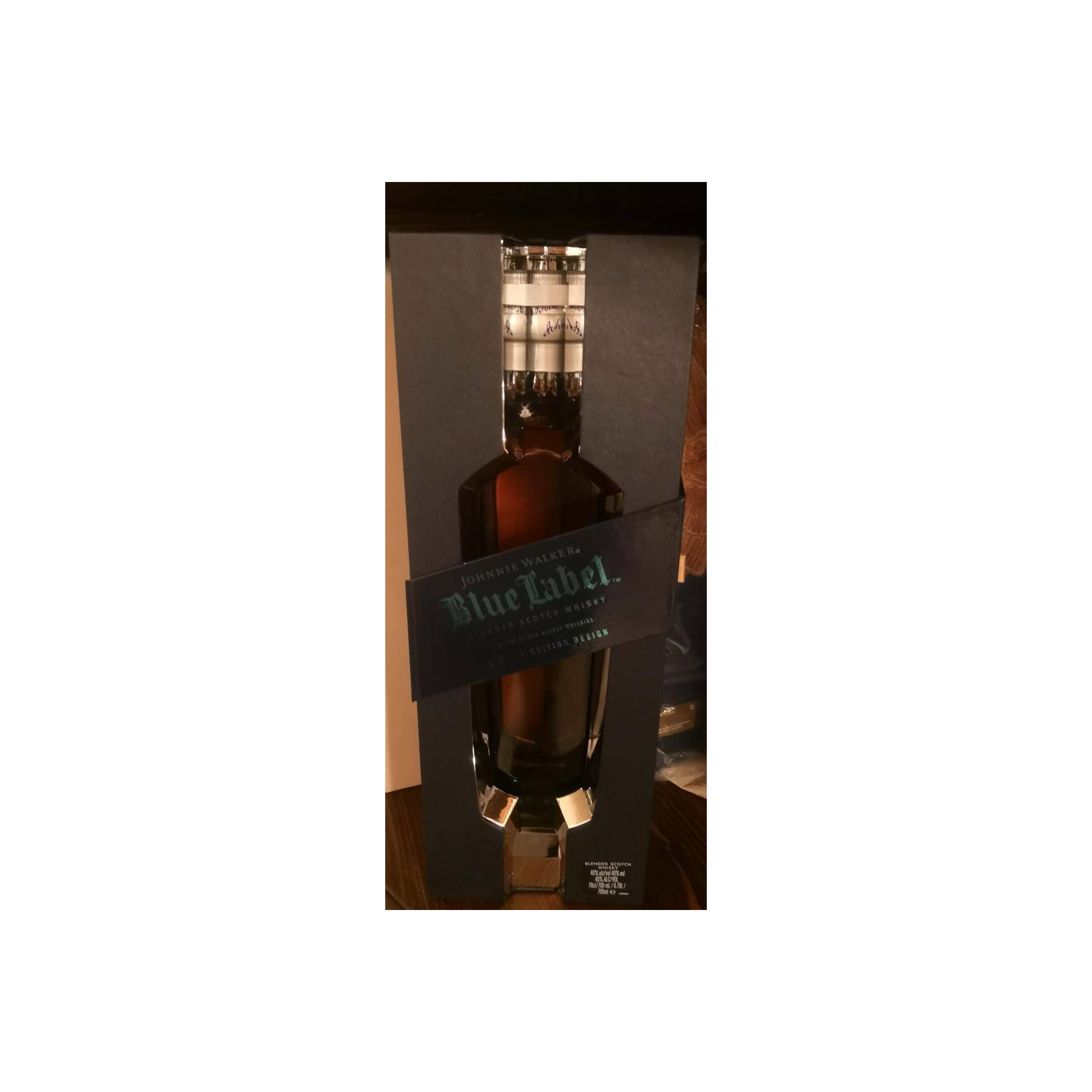 Johnnie Walker Limited Edition Blended Whisky 2