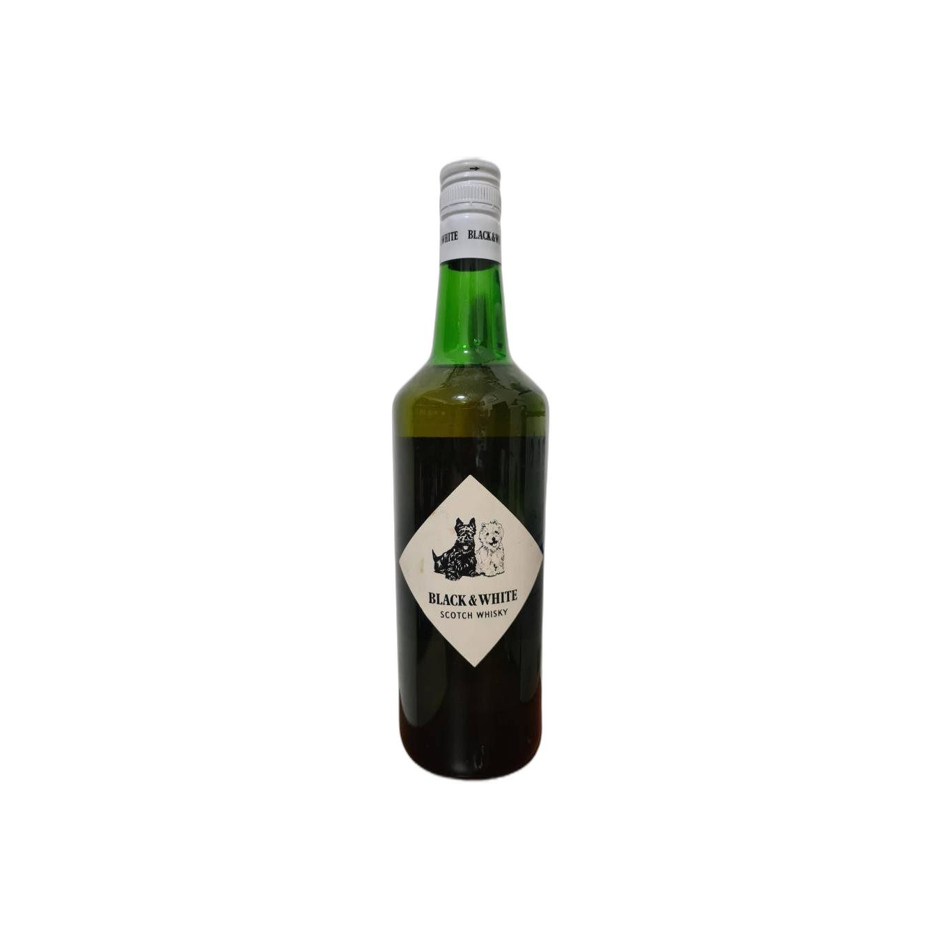 Black & White Blended Whisky 2