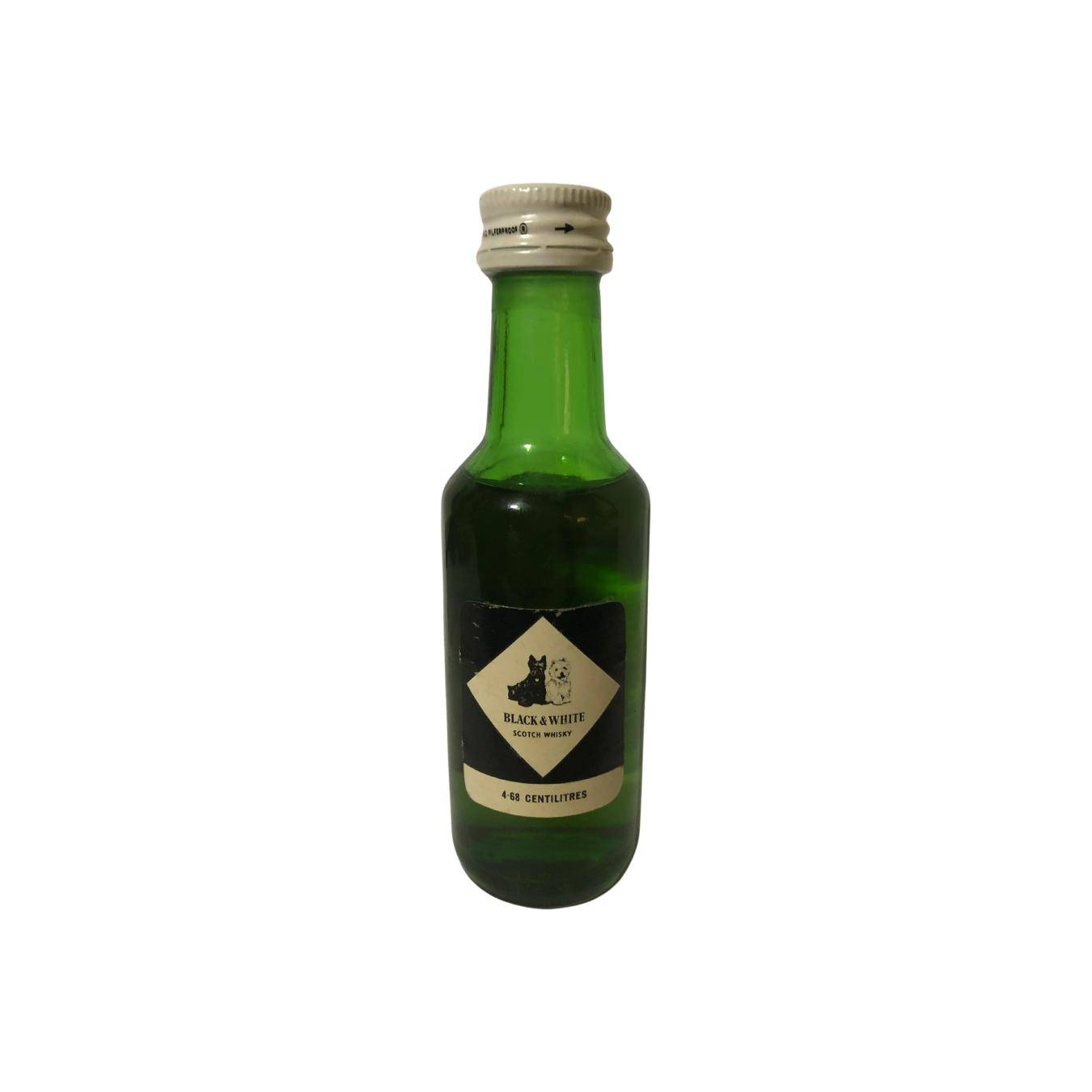 Black & White Blended Whisky 3