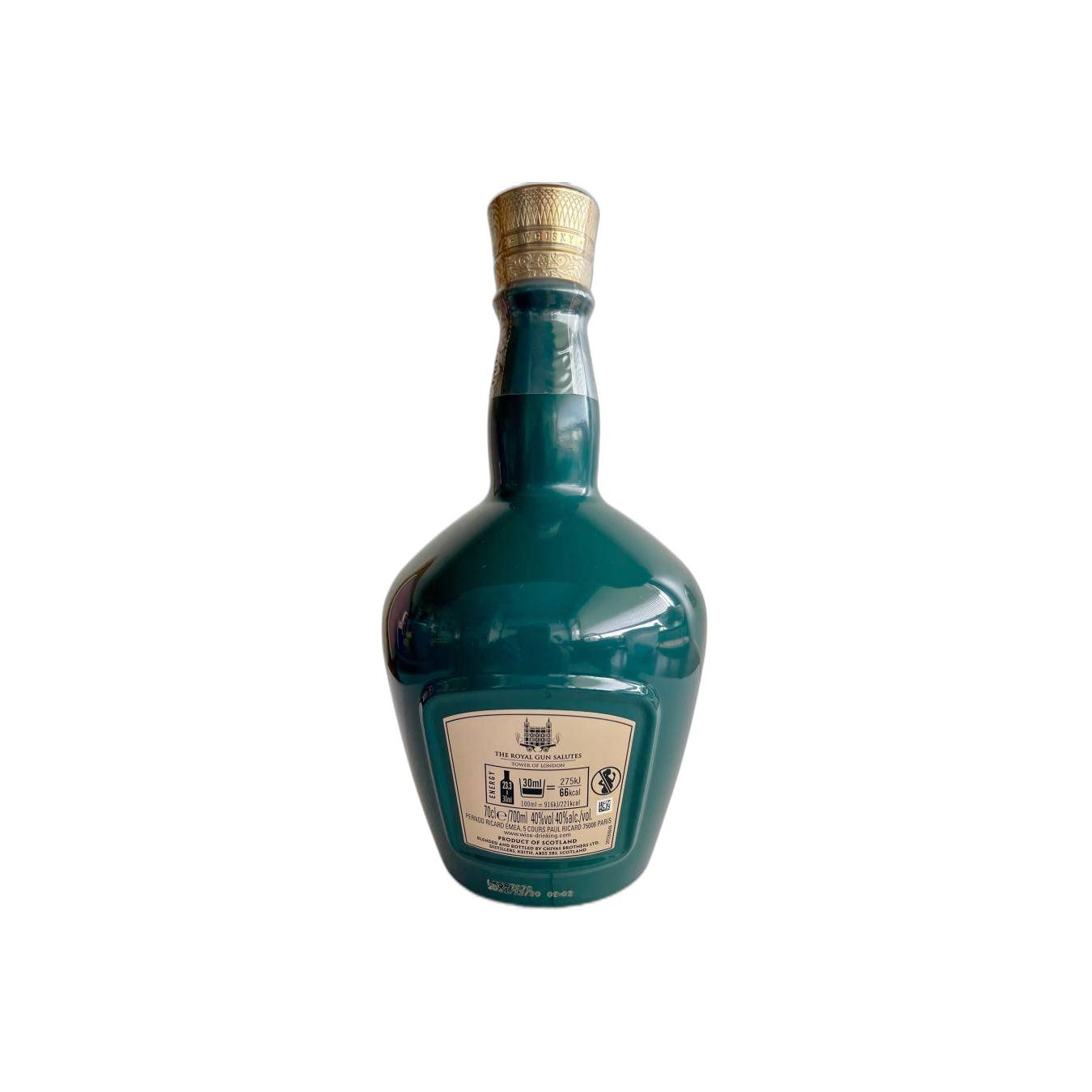 Chivas Regal Blended Scotch Whisky 26 Years Blended Whisky 2