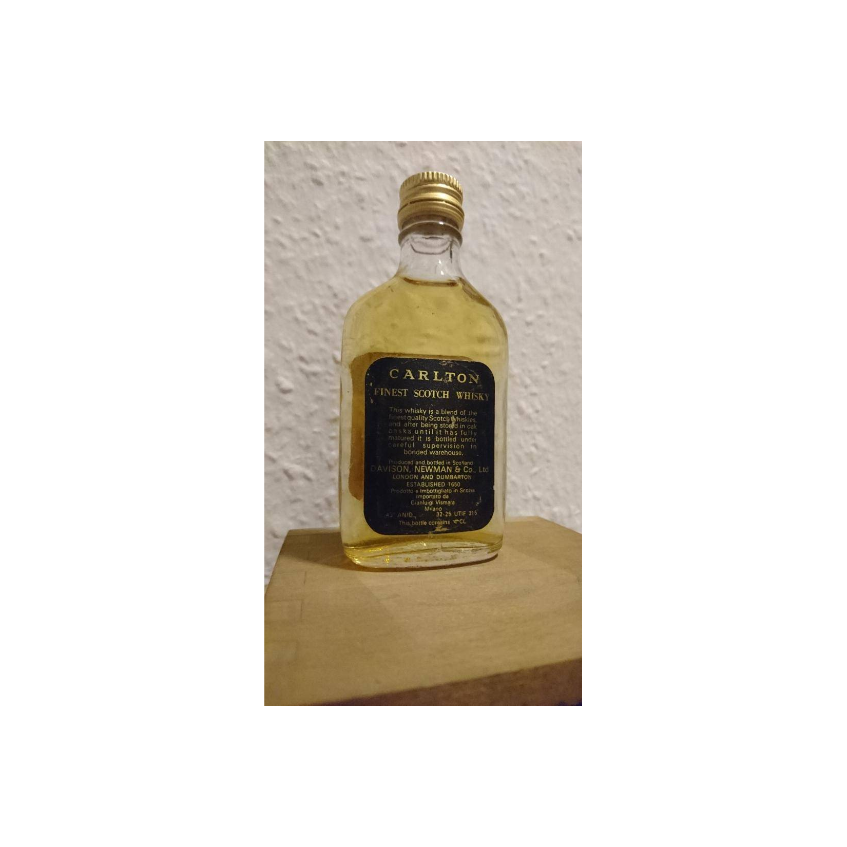 Carlton Finest Scotch Whisky 2
