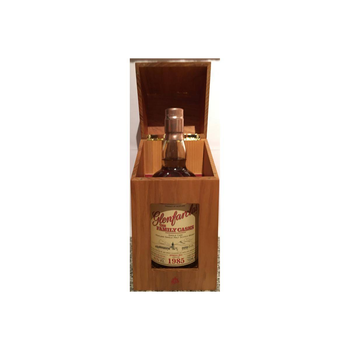 Glenfarclas 1985 29 Years Single Malt Whisky 3