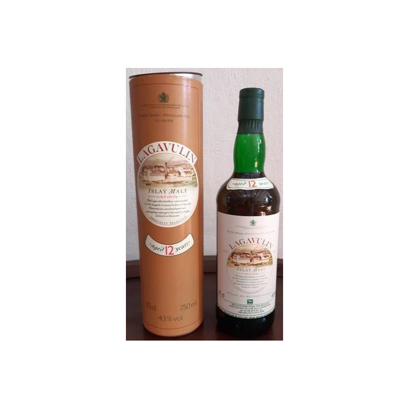 Lagavulin 12 Years Single Malt Whisky 3