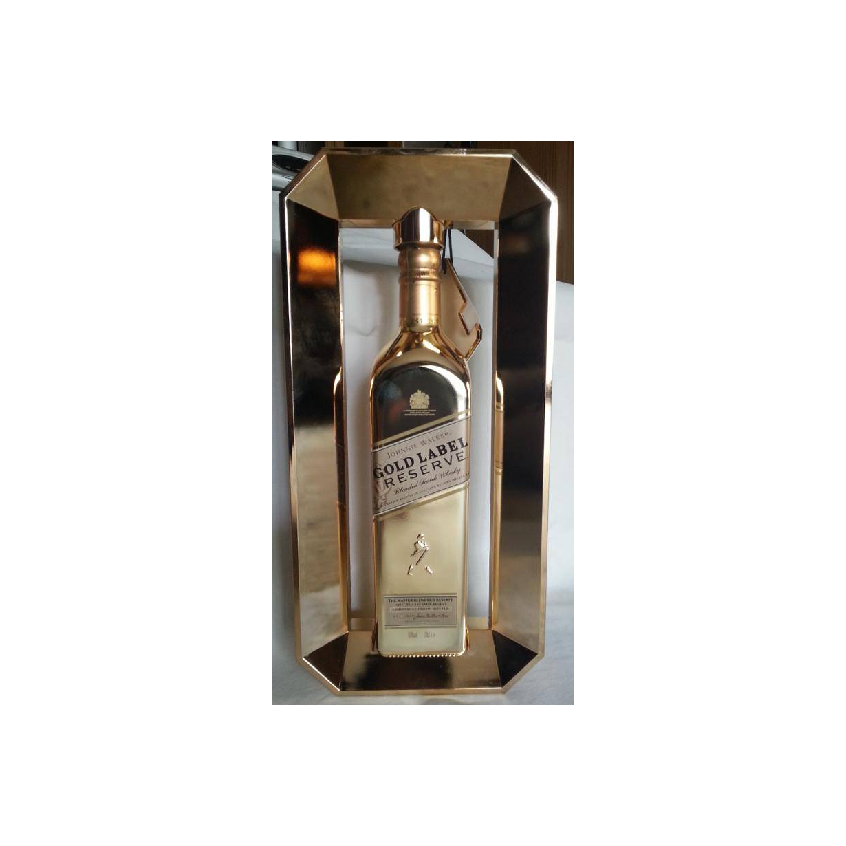 Johnnie Walker Blended Whisky 2