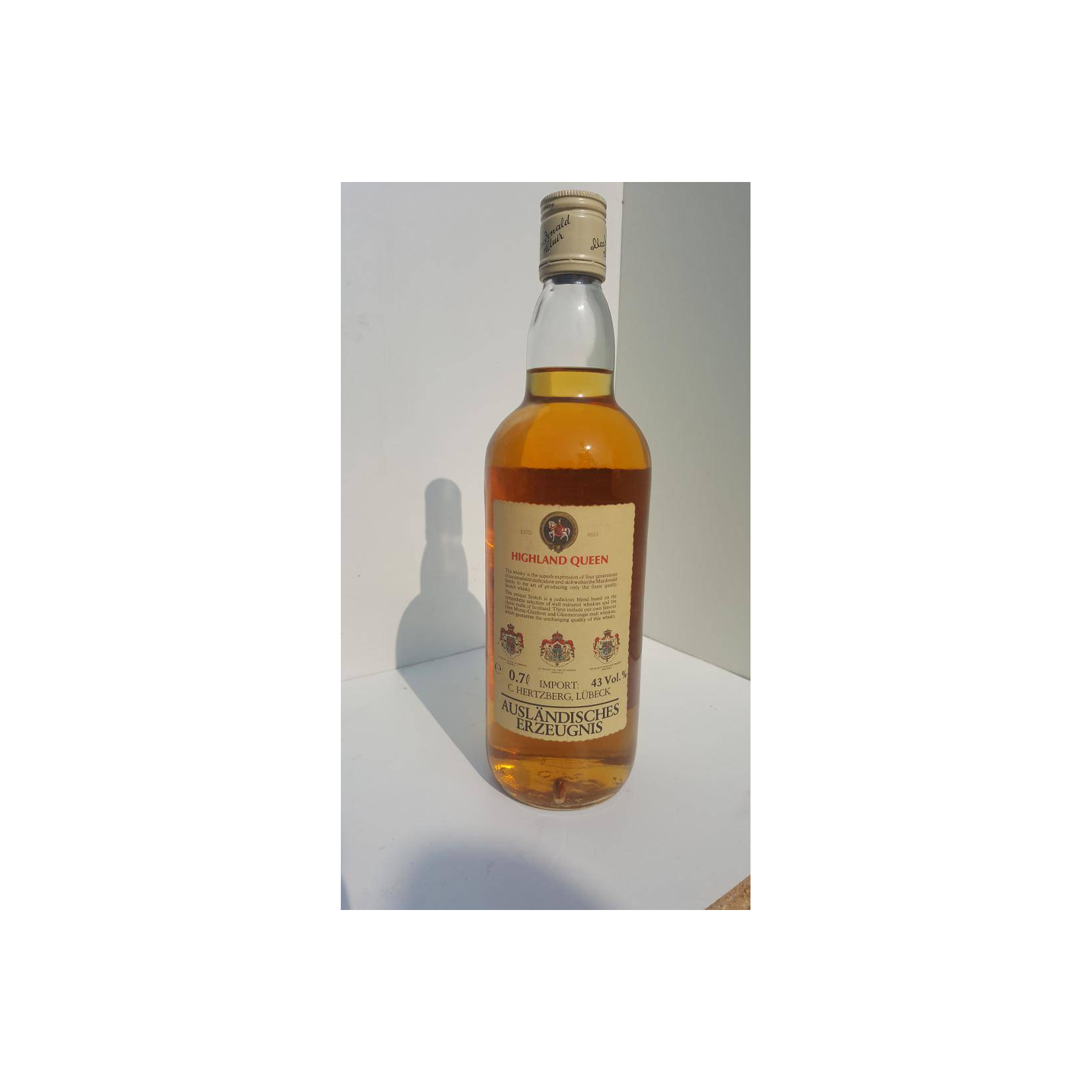 Highland Queen Fine Old Scotch Whisky 2
