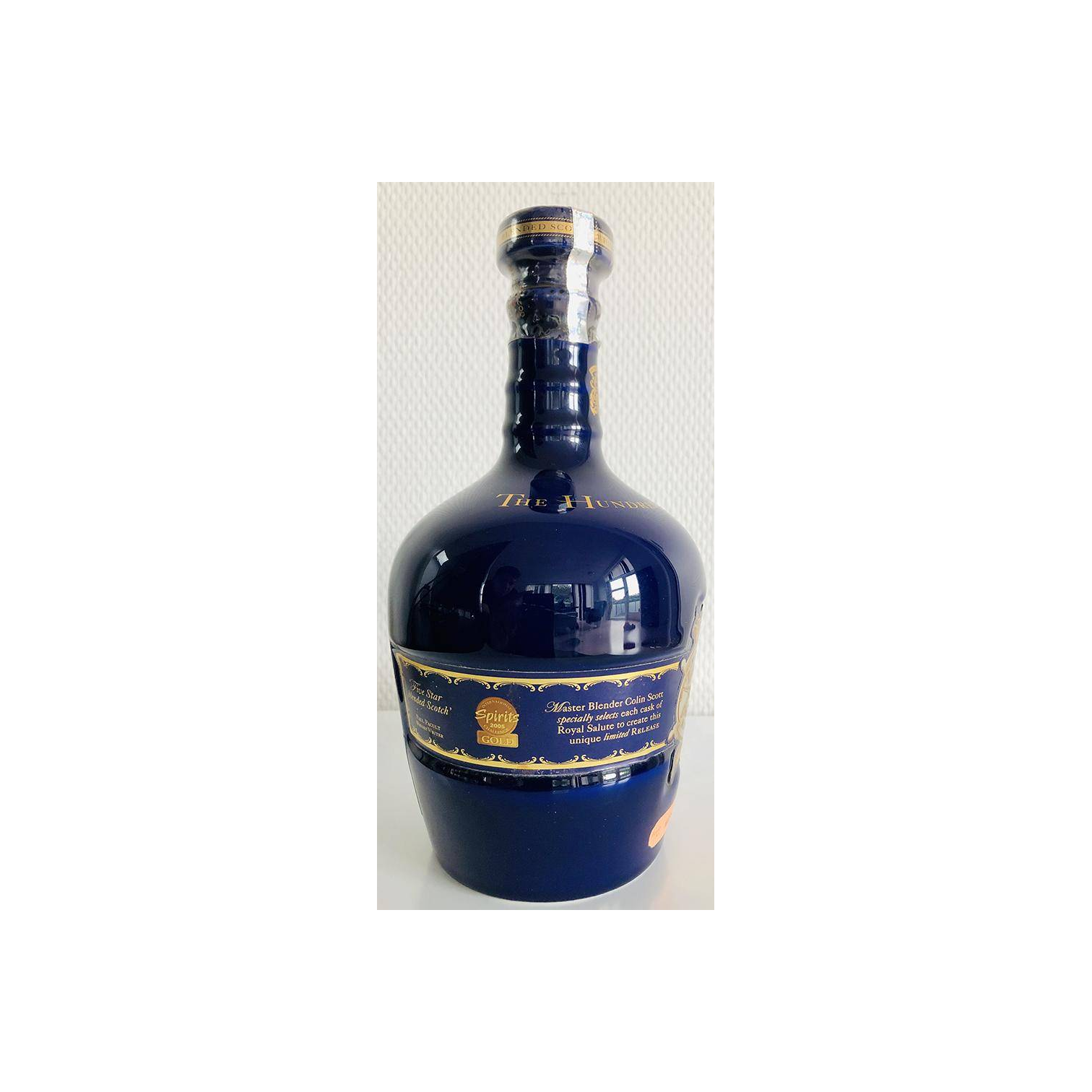 Chivas Regal Blended Whisky 2