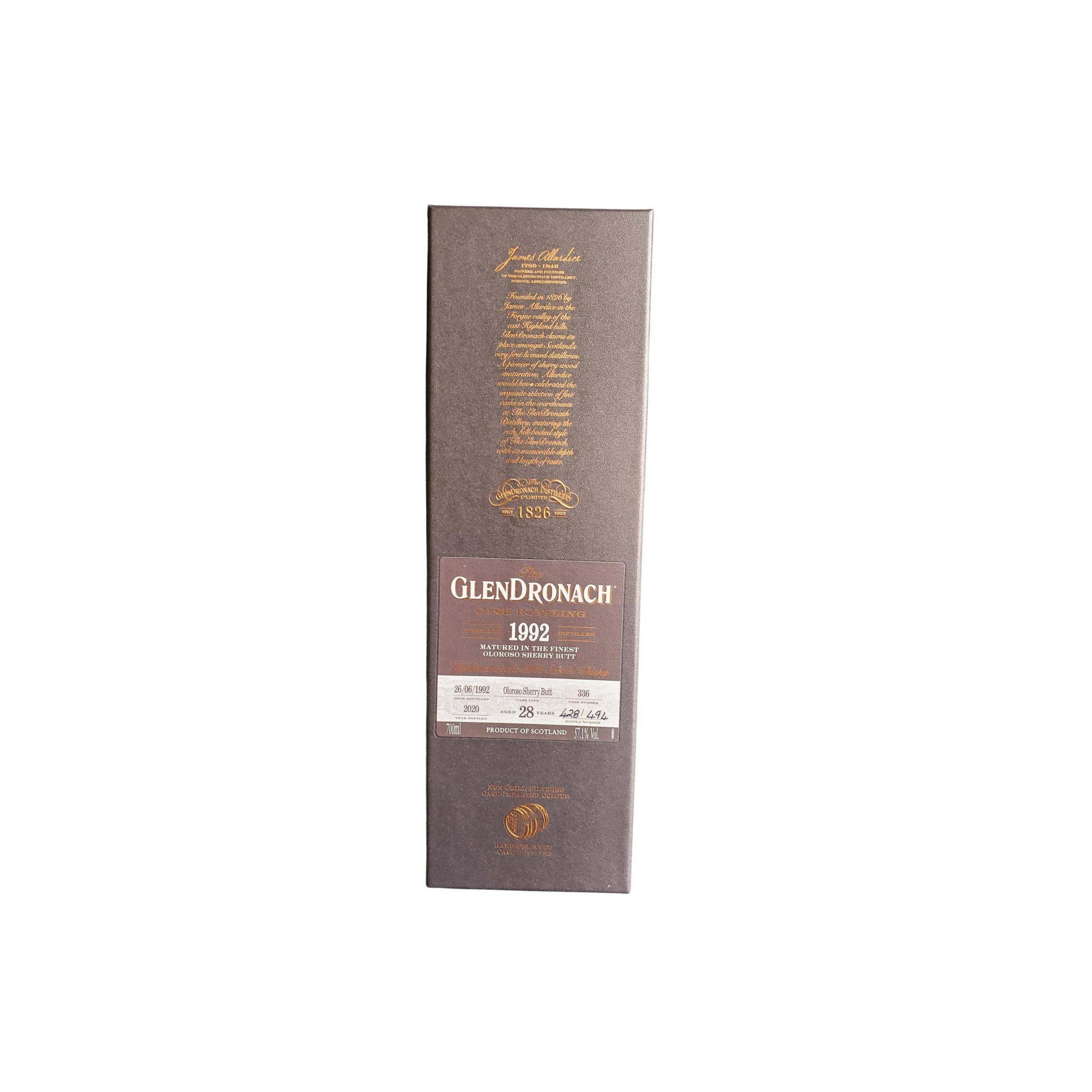 GlenDronach 1992 28 Years Single Malt Whisky 3