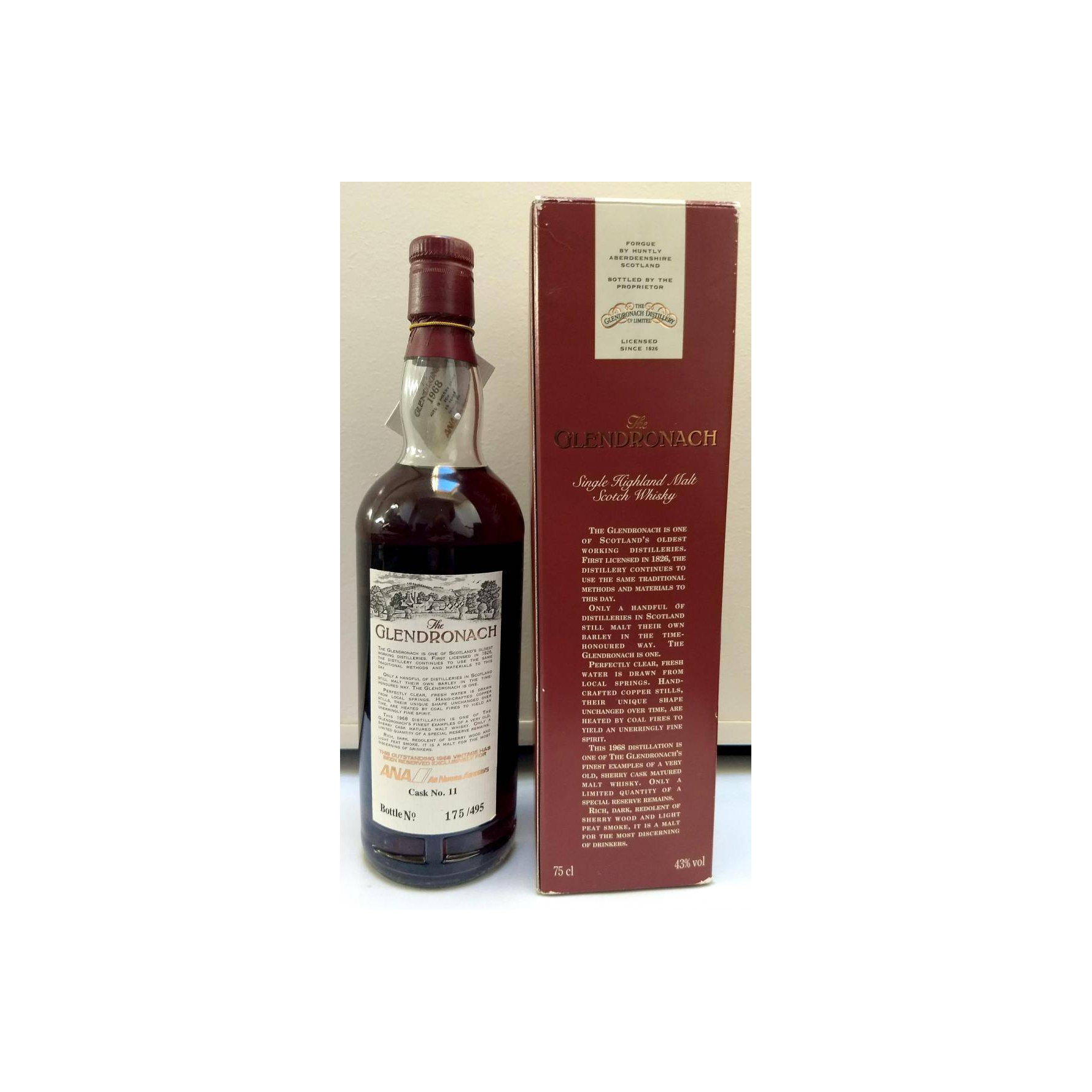 GlenDronach Single Cask 1968 25 Years Single Malt Whisky 3