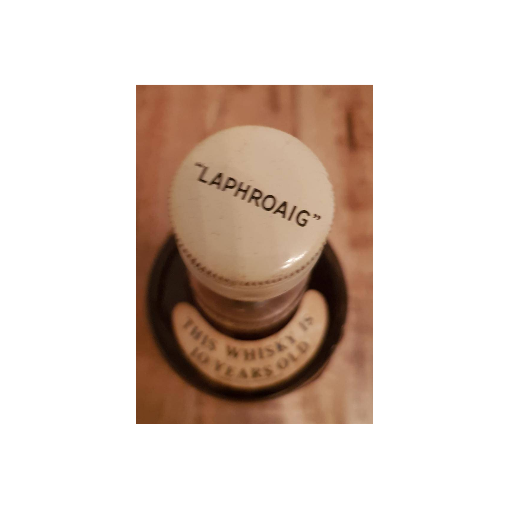 Laphroaig 10 Years Single Malt Whisky 2