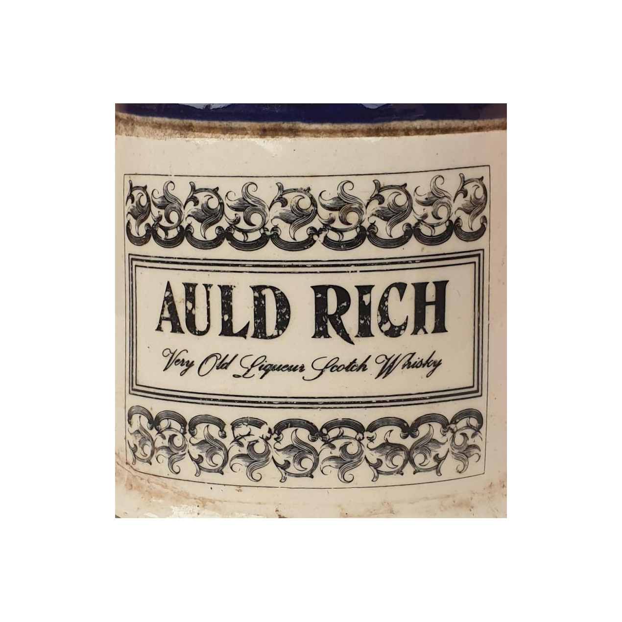 Auld Rich Very Old Liqueur Scotch Whisky 3