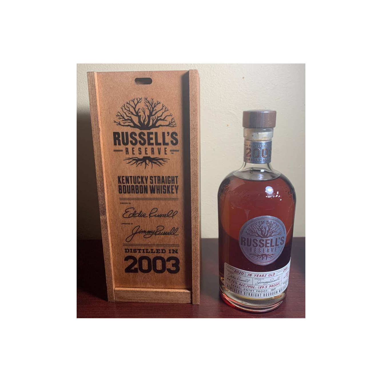 Russell's Reserve Kentucky Straight Bourbon Whiskey 2003 16 Years Bourbon Whisky 3