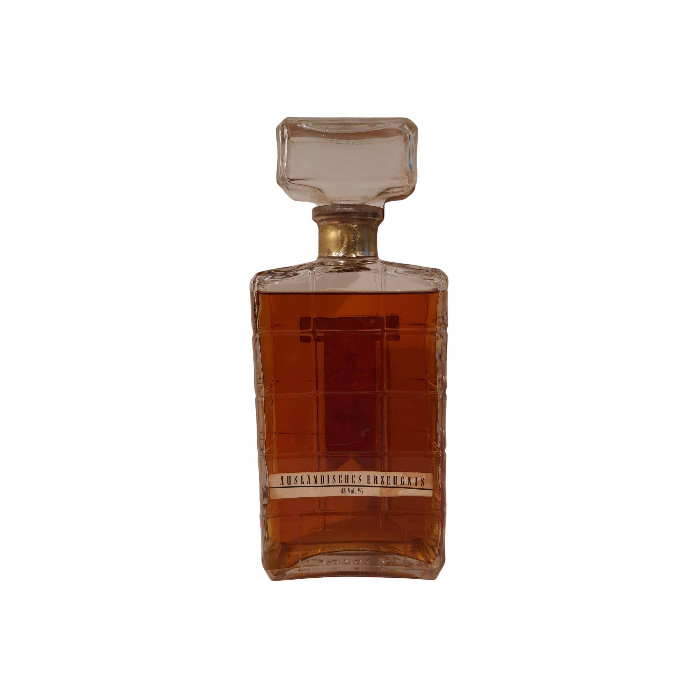 I.W. Harper Bourbon Whisky 2