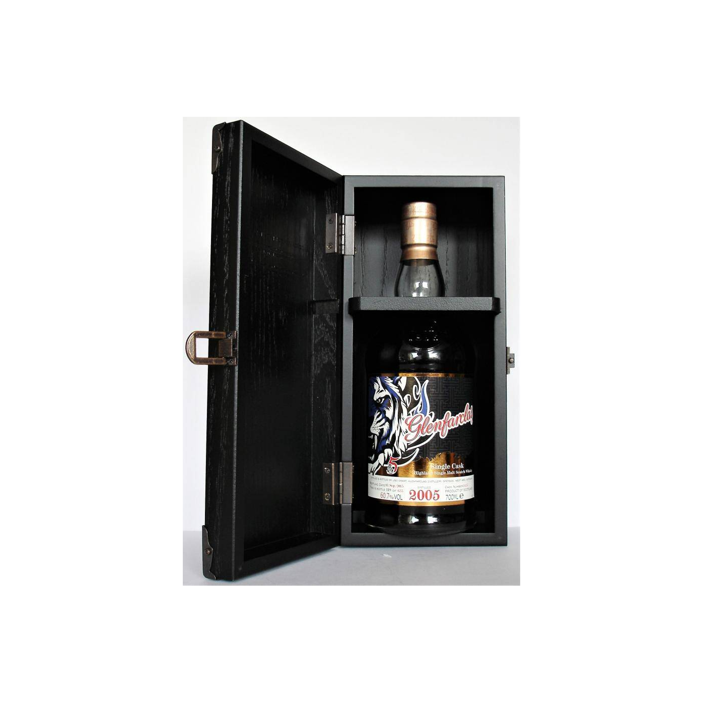 Glenfarclas Single Cask 2005 10 Years Single Malt Whisky 3