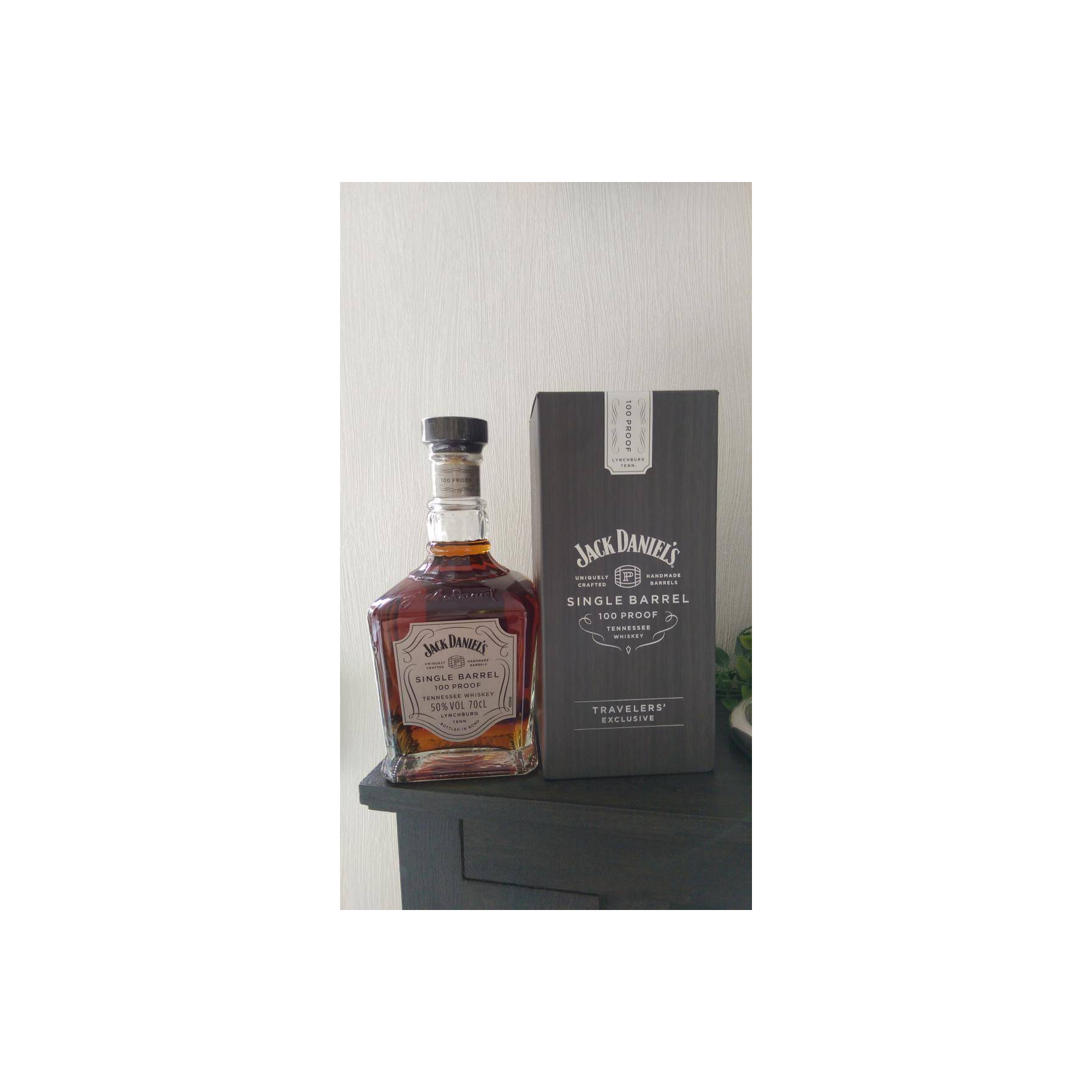 Jack Daniel's Tennessee Whisky  2