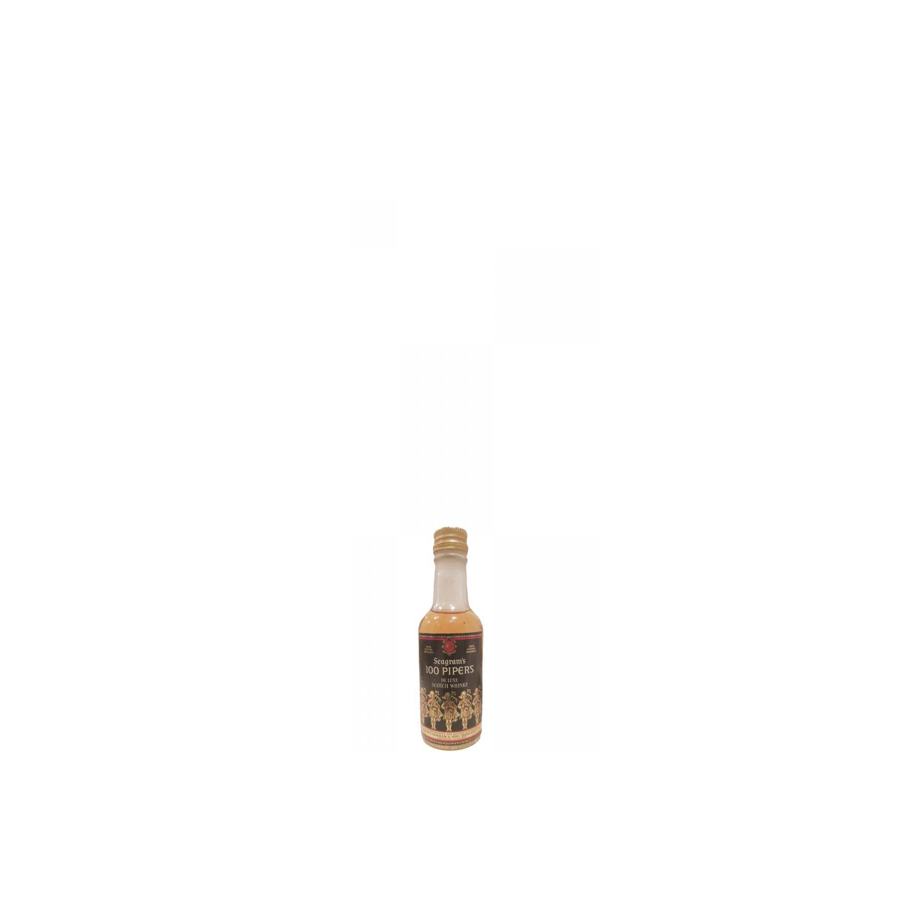 100 Pipers De Luxe Scotch Whisky 2