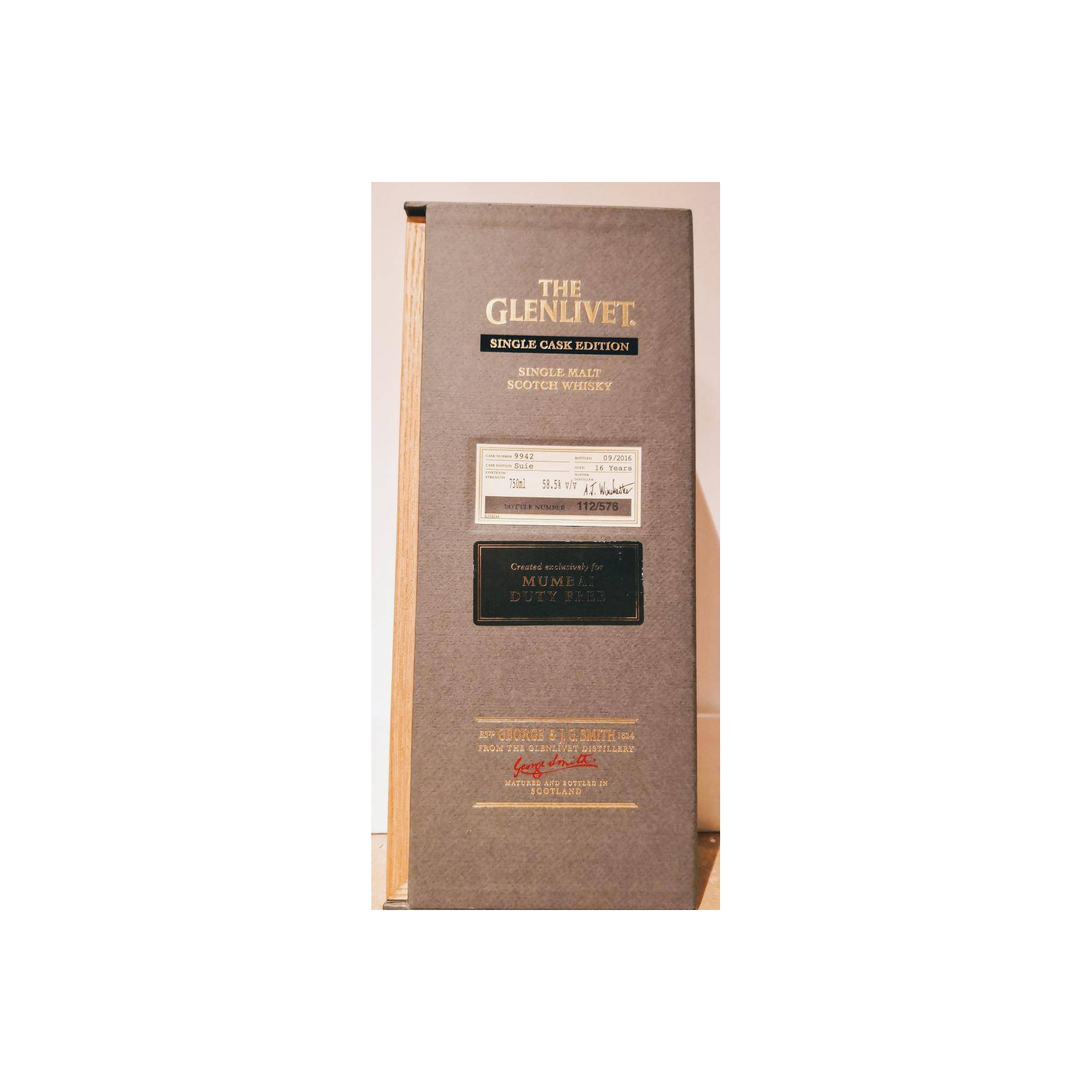 The Glenlivet 16 Years Single Malt Whisky 2