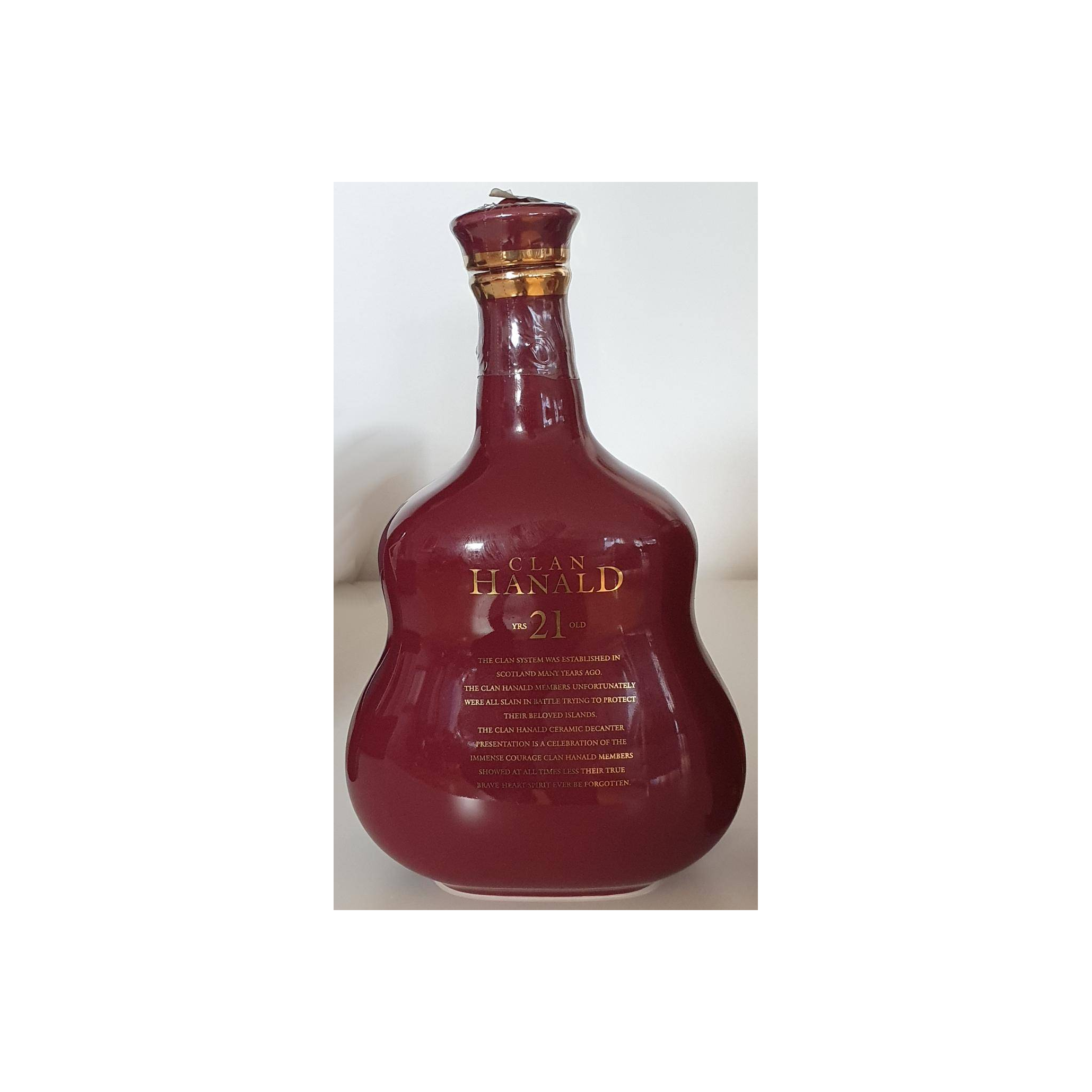 Clan Hanald 21-year-old 2