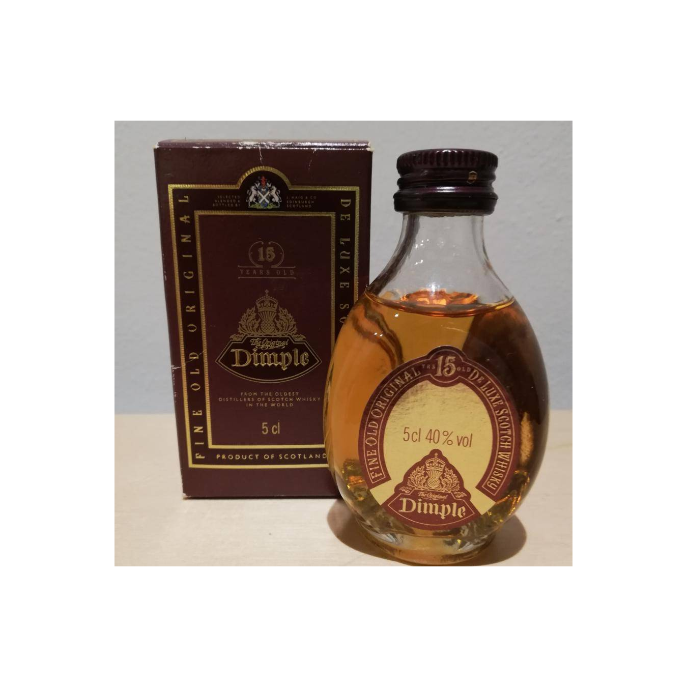 Dimple 15 Years Blended Whisky 3