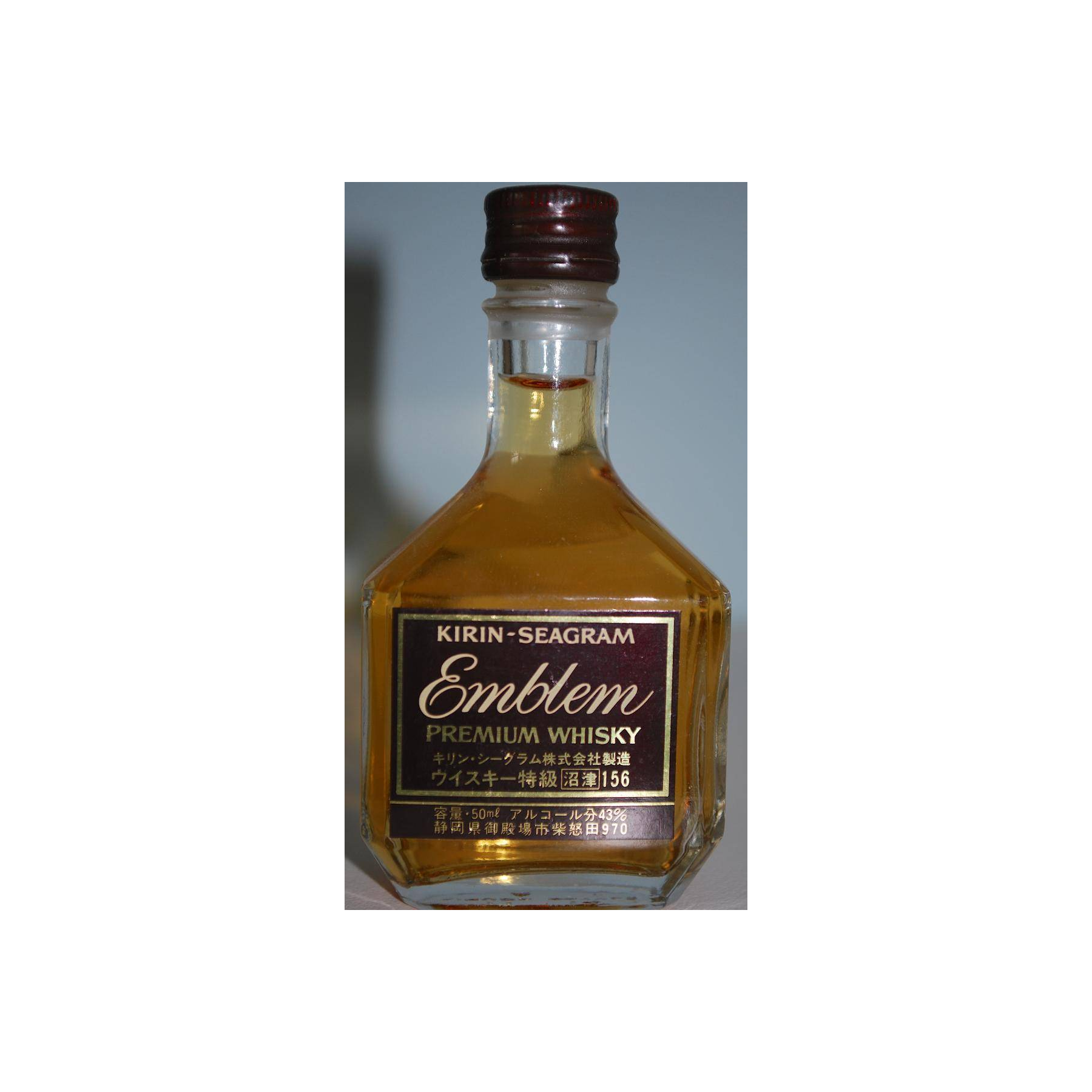 Emblem Premium Whisky 2
