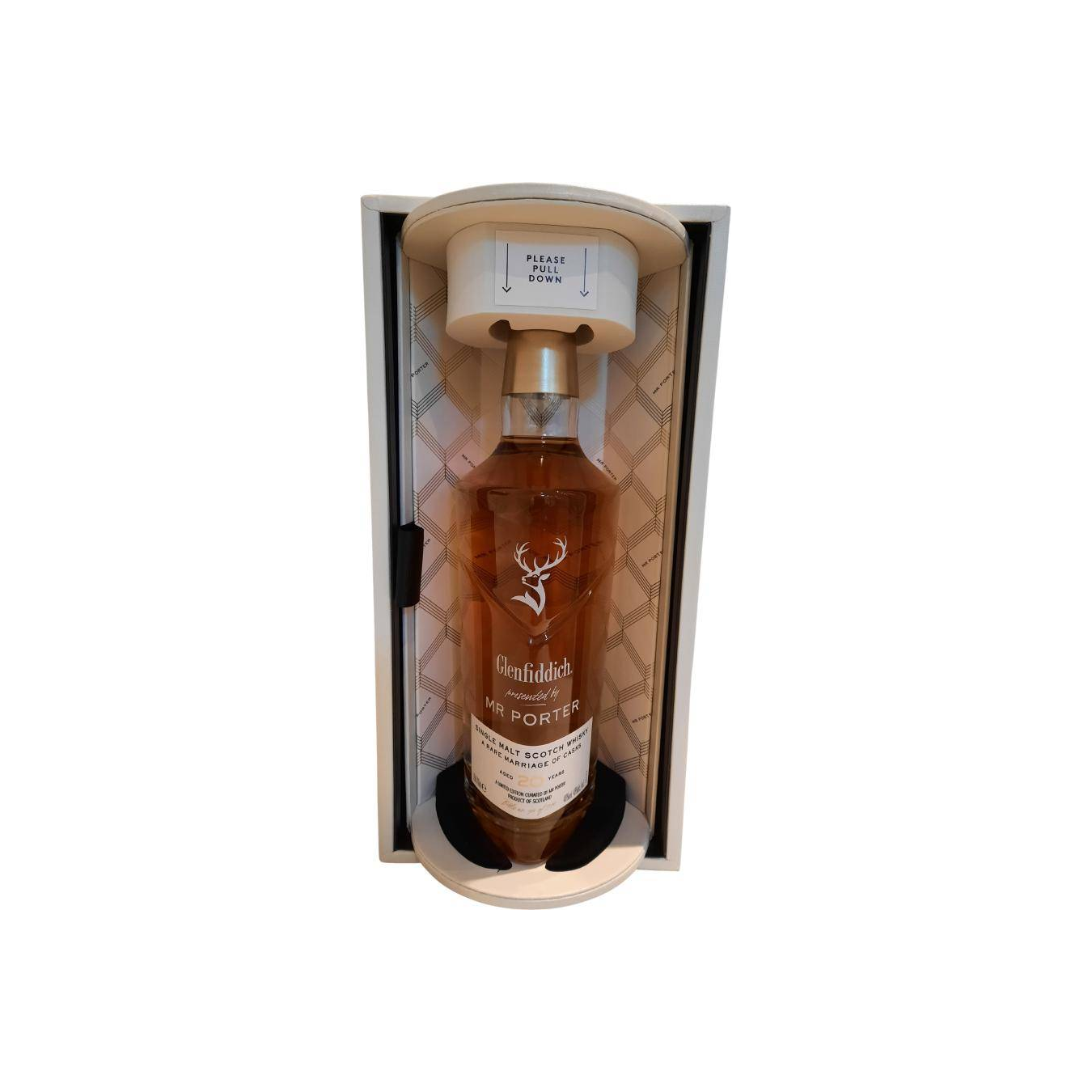 Glenfiddich 20 Years Single Malt Whisky 3