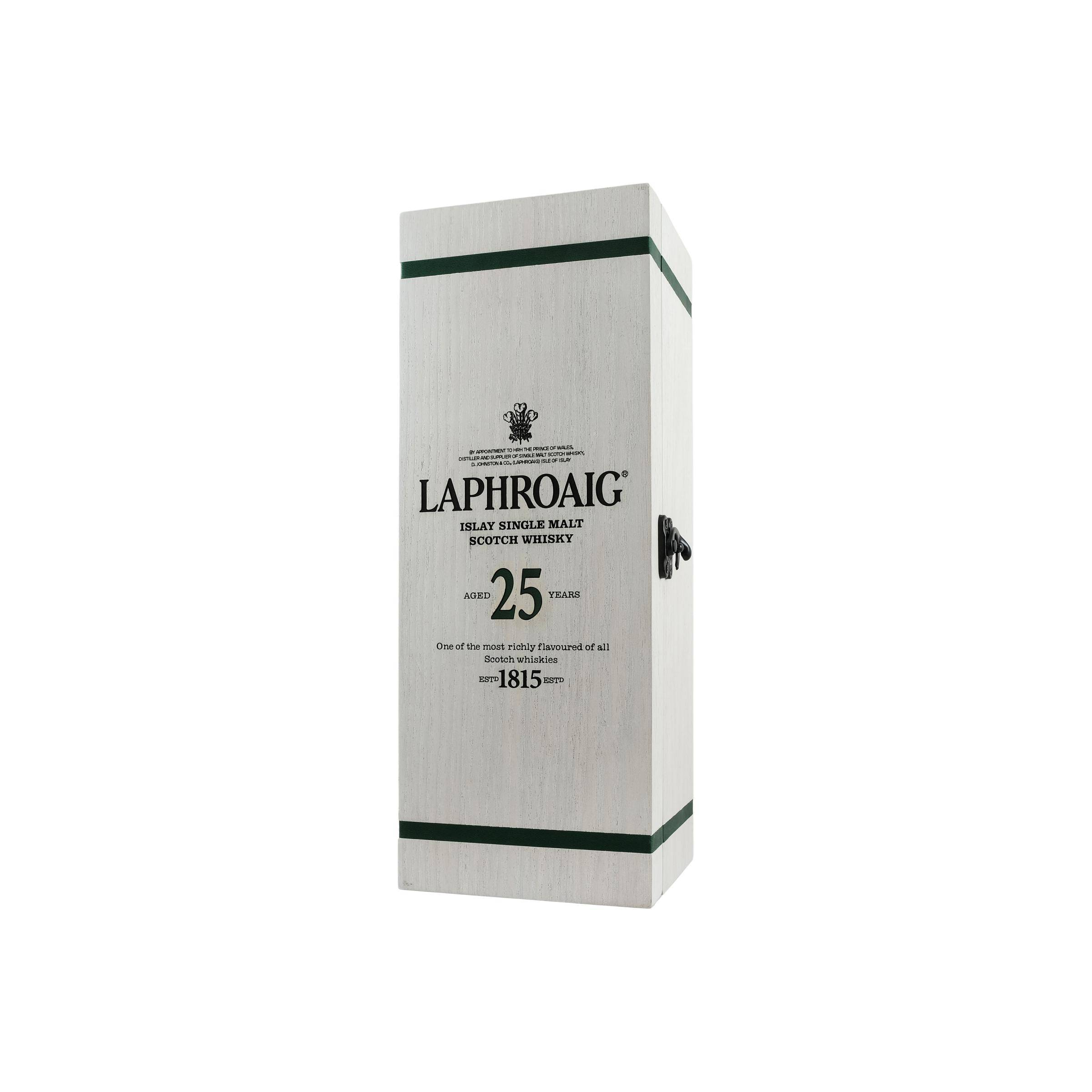 Laphroaig 25 Years Single Malt Whisky 3